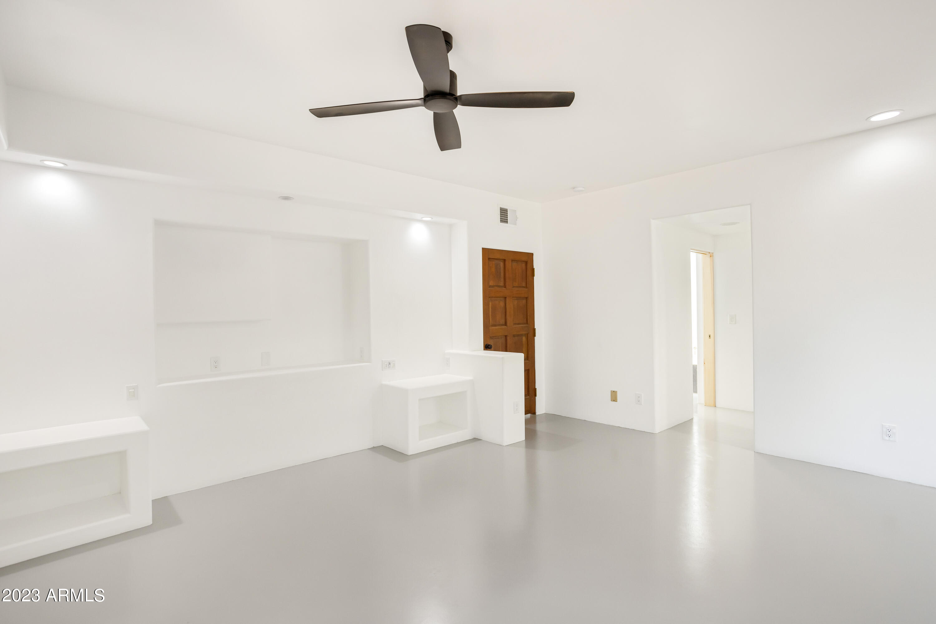 MOUNTAIN SHADOWS PHASE A - Residential