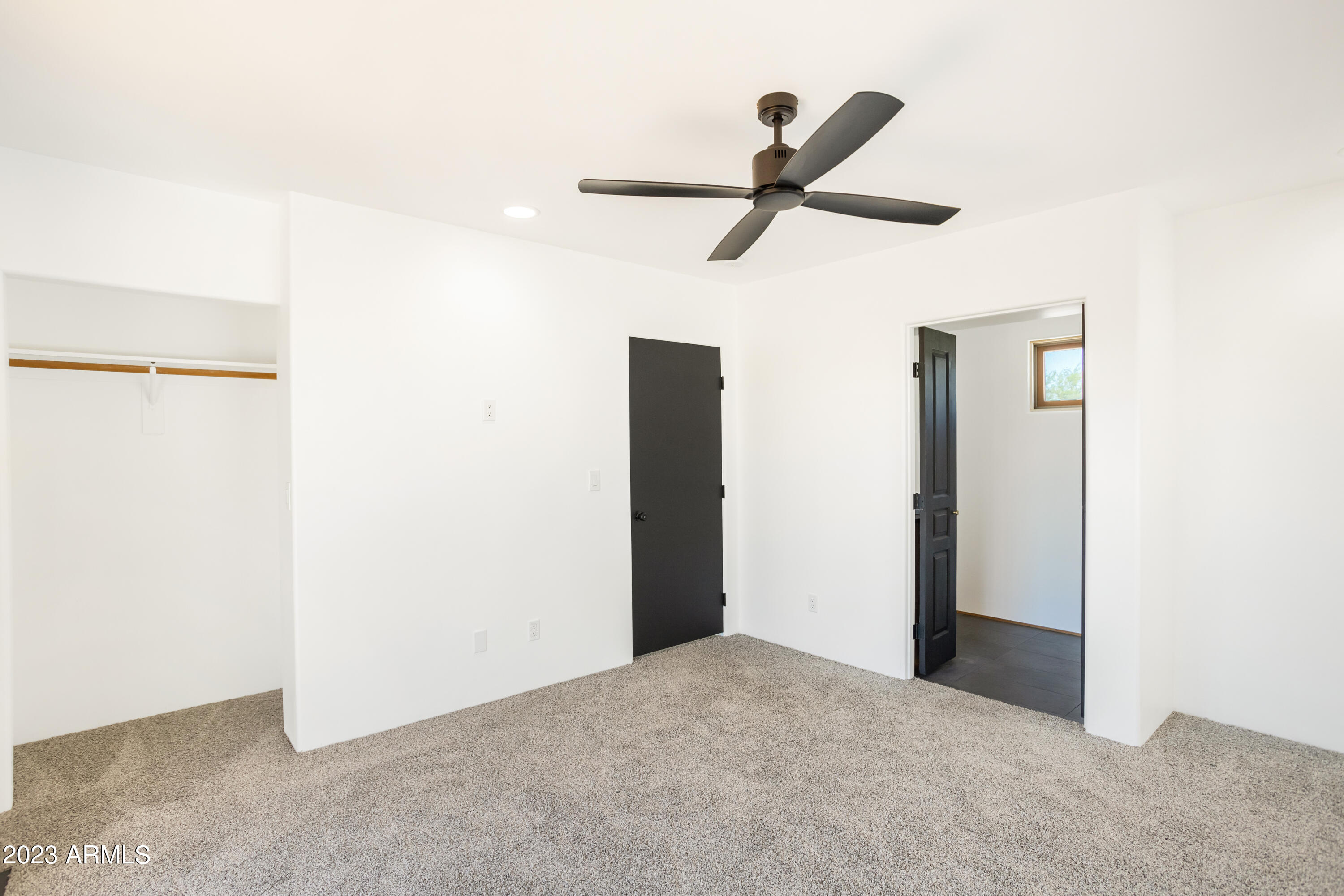MOUNTAIN SHADOWS PHASE A - Residential