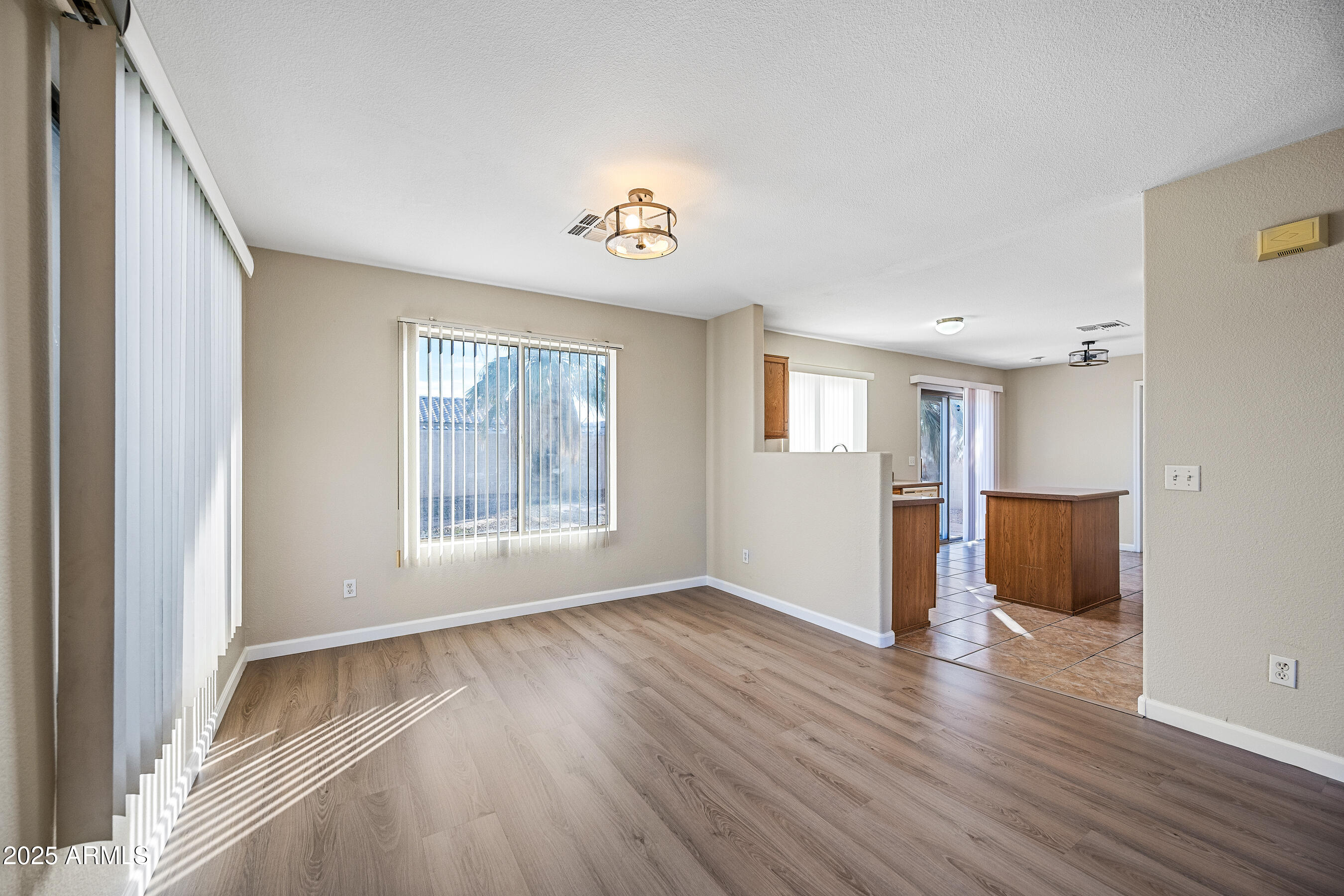 16175 W ADAMS Street