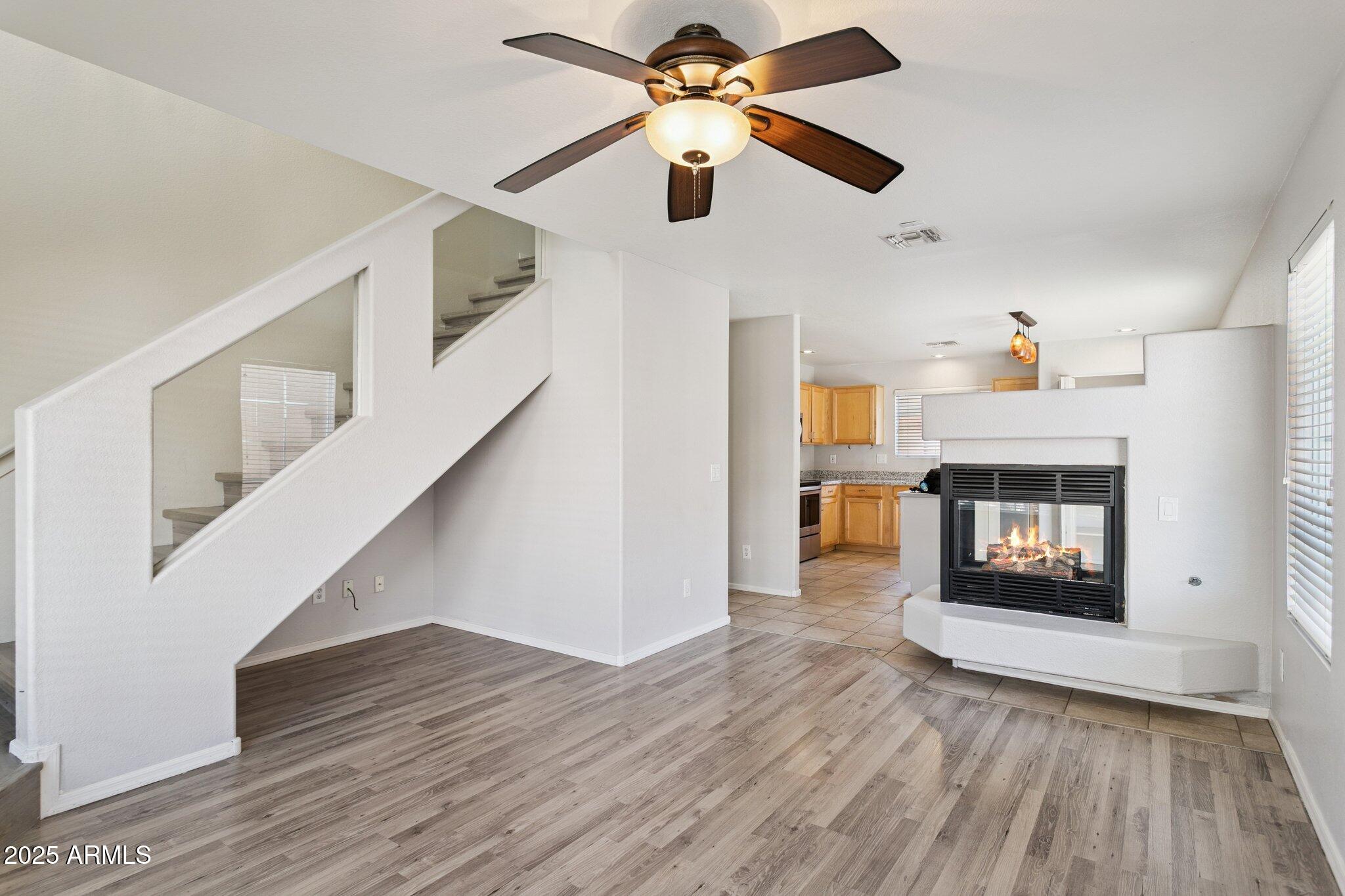 17606 N 17th Place 1125