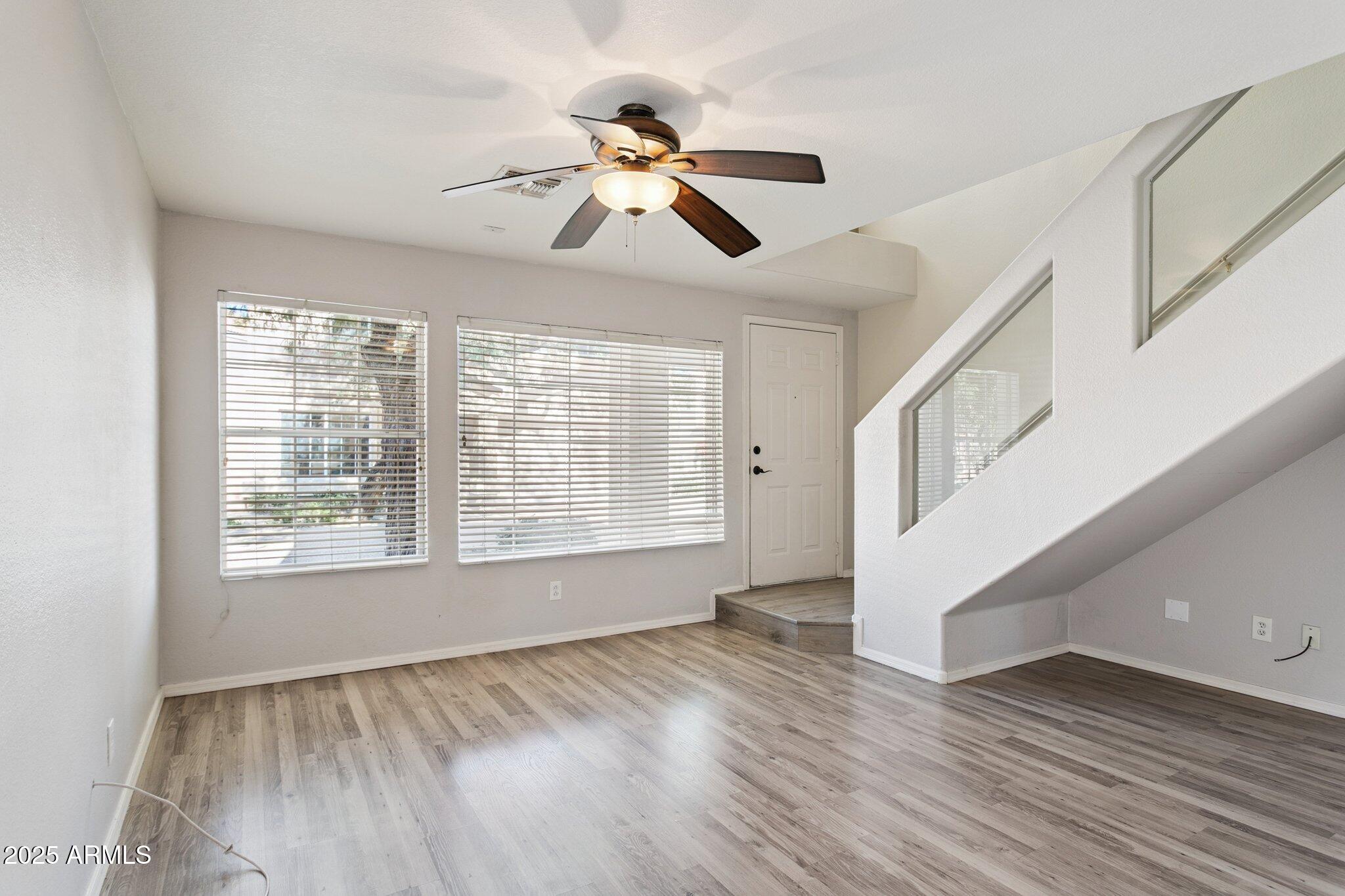 17606 N 17th Place 1125