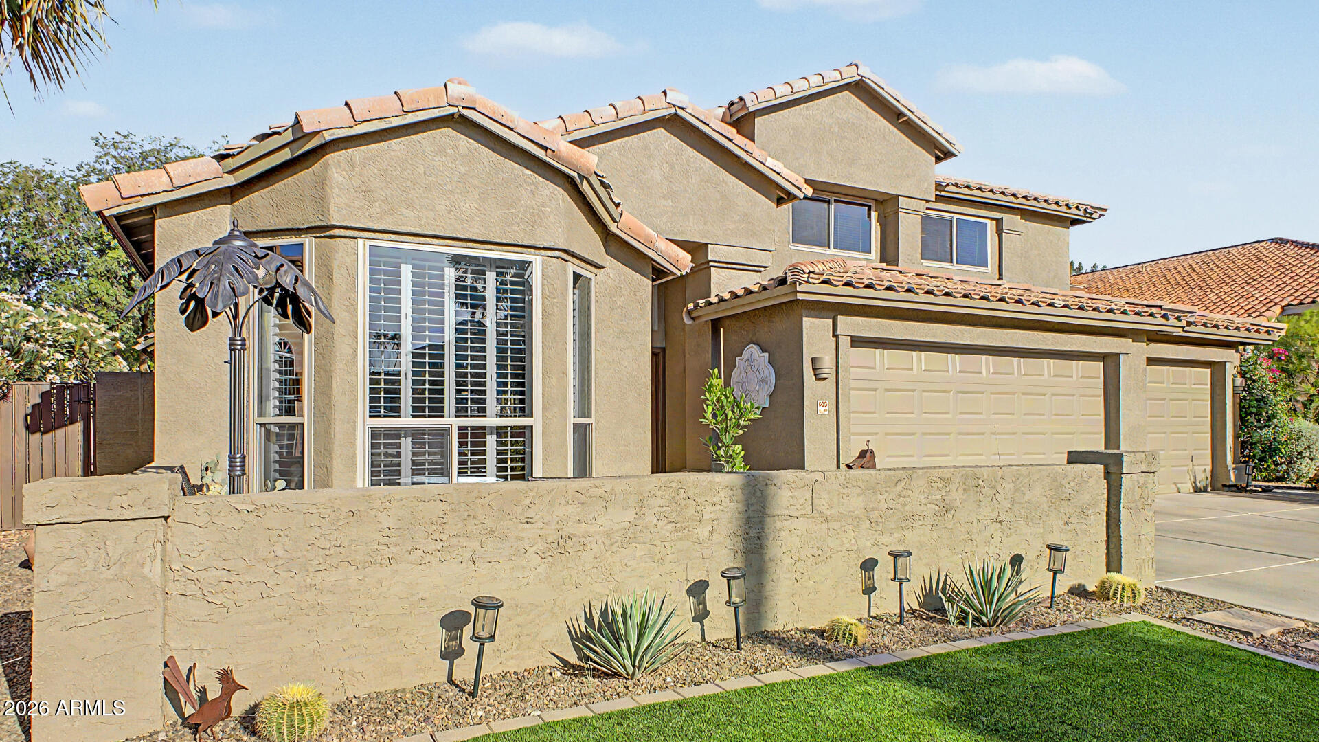 685 N CHOLLA Street
