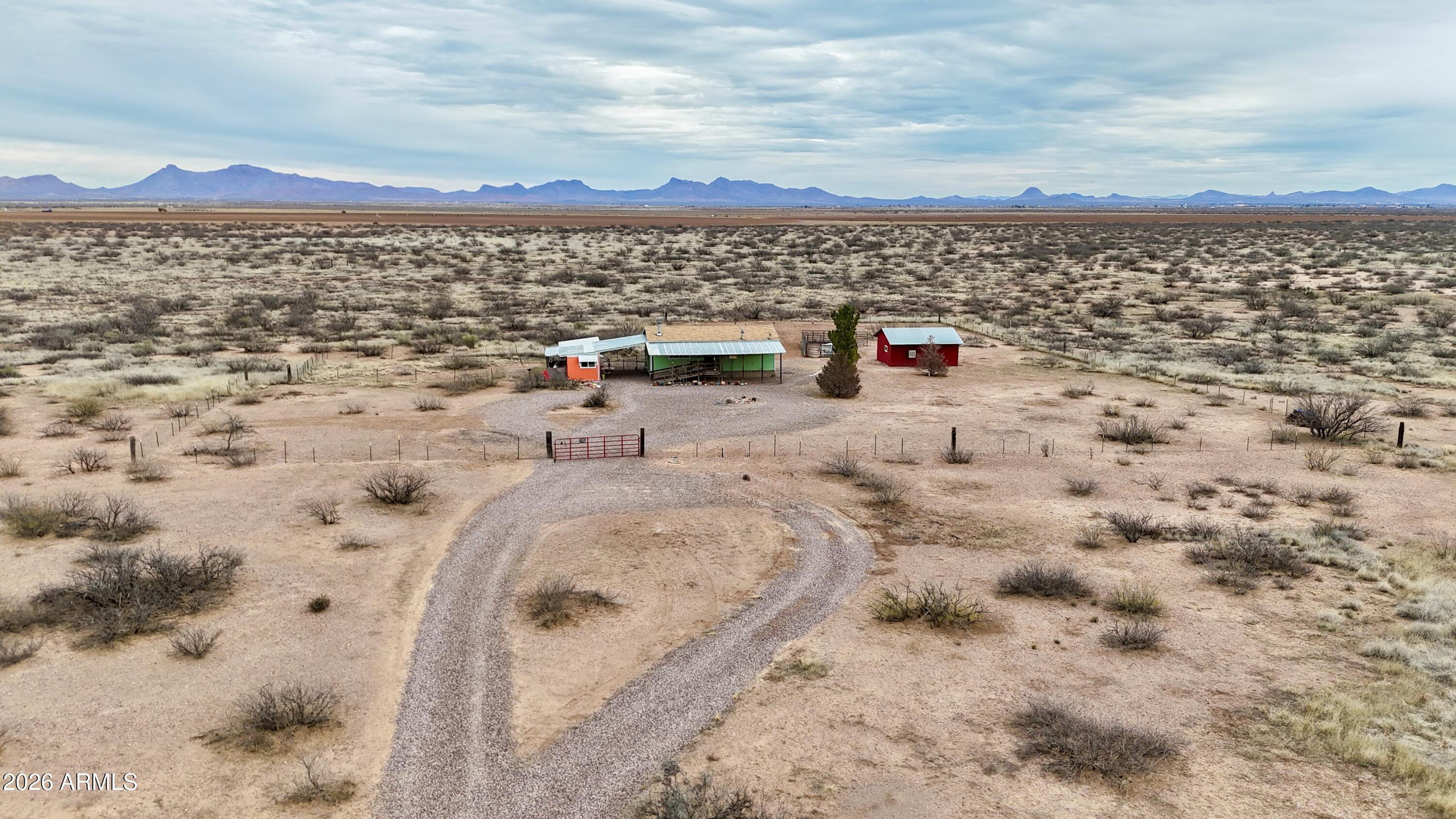 6557 N KINGS Highway