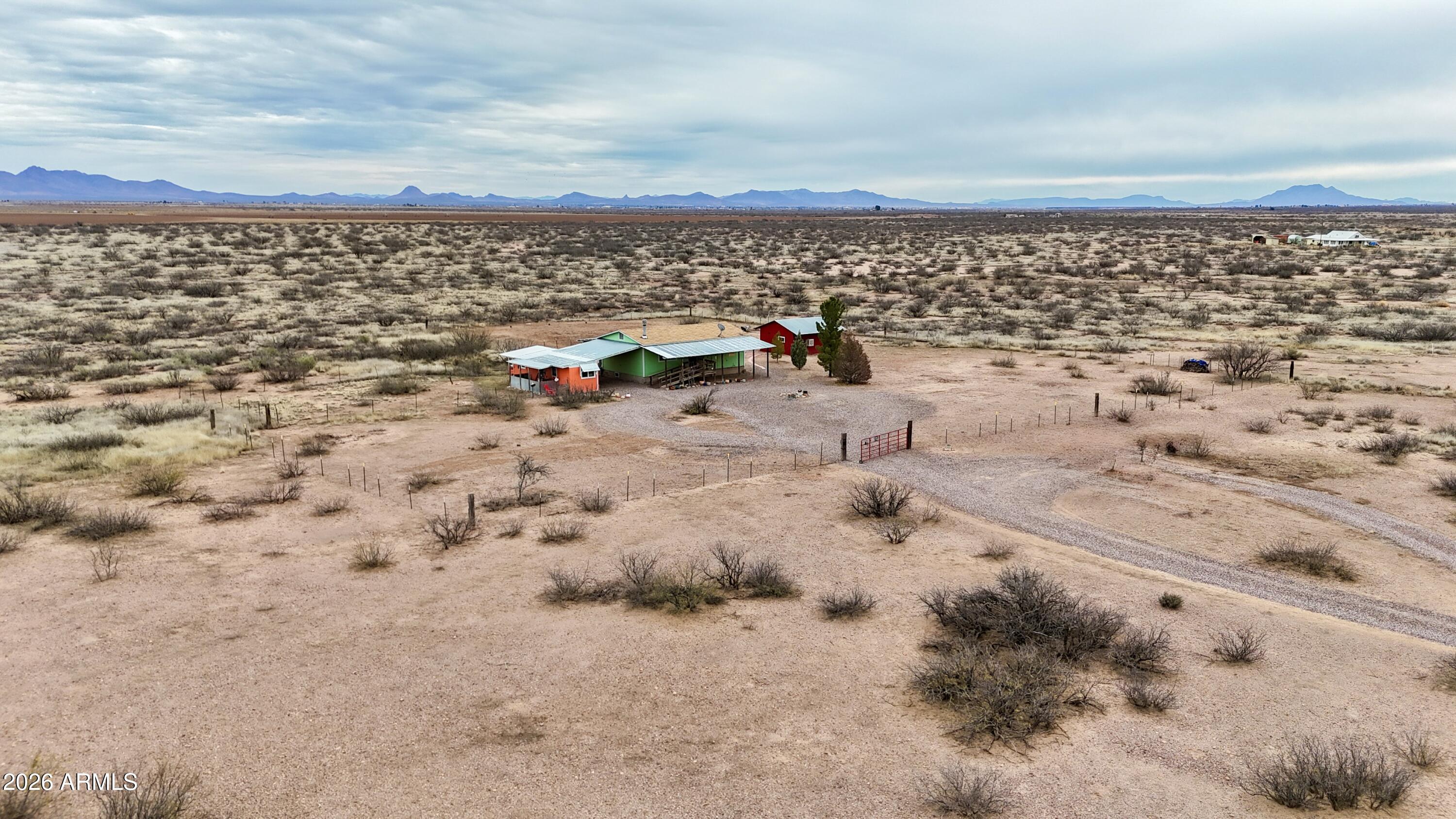 6557 N KINGS Highway