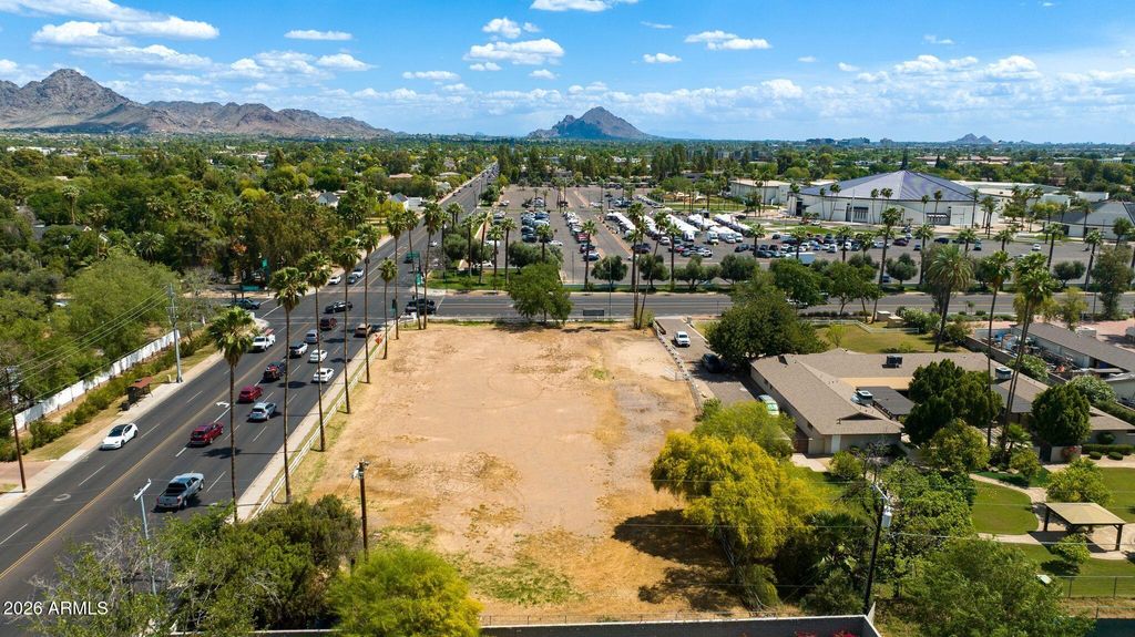 Photo of 5950 N Central Avenue #1, Phoenix, AZ 85012 (MLS # 7006132)