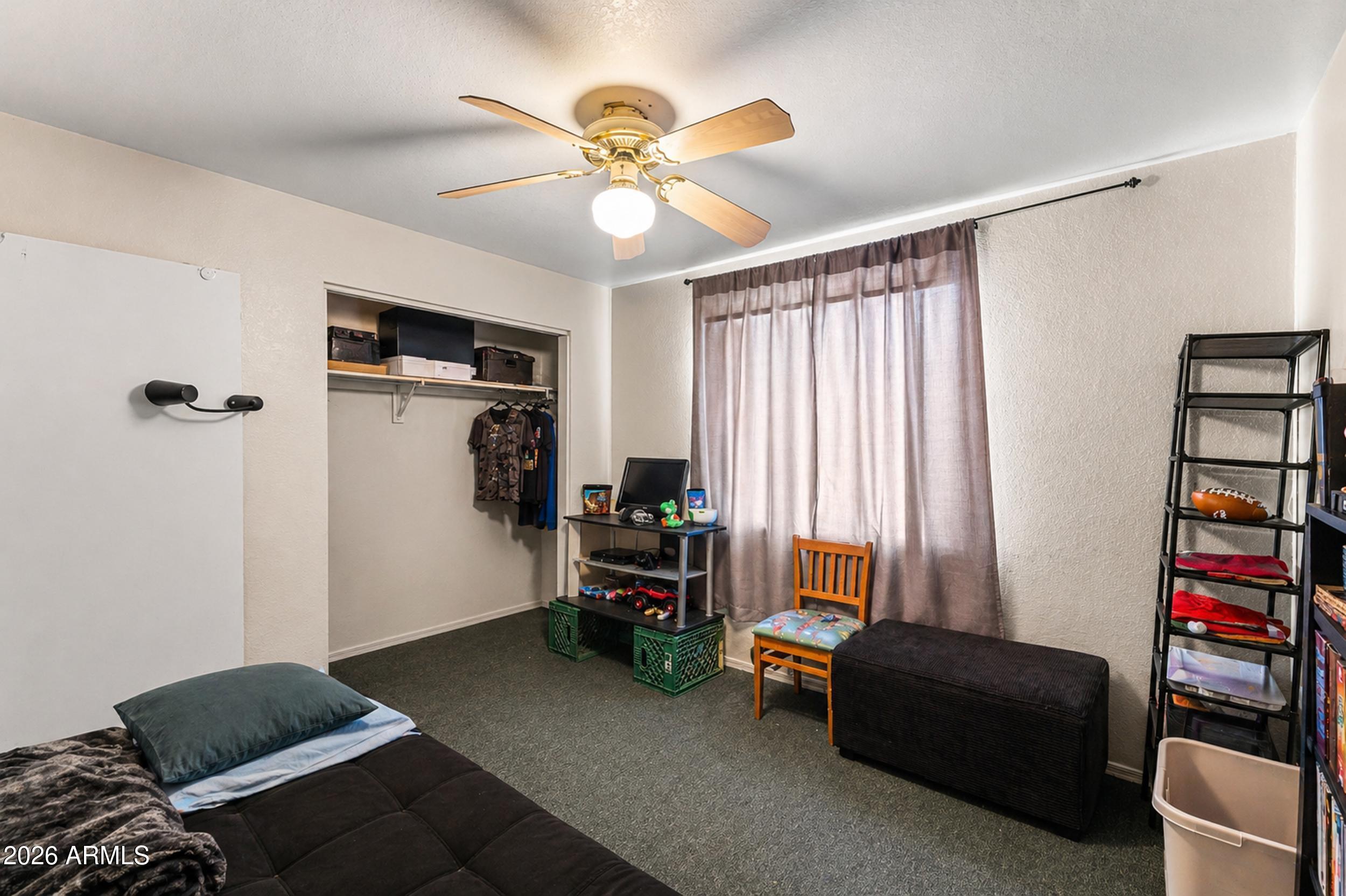 538 W MELROSE Drive