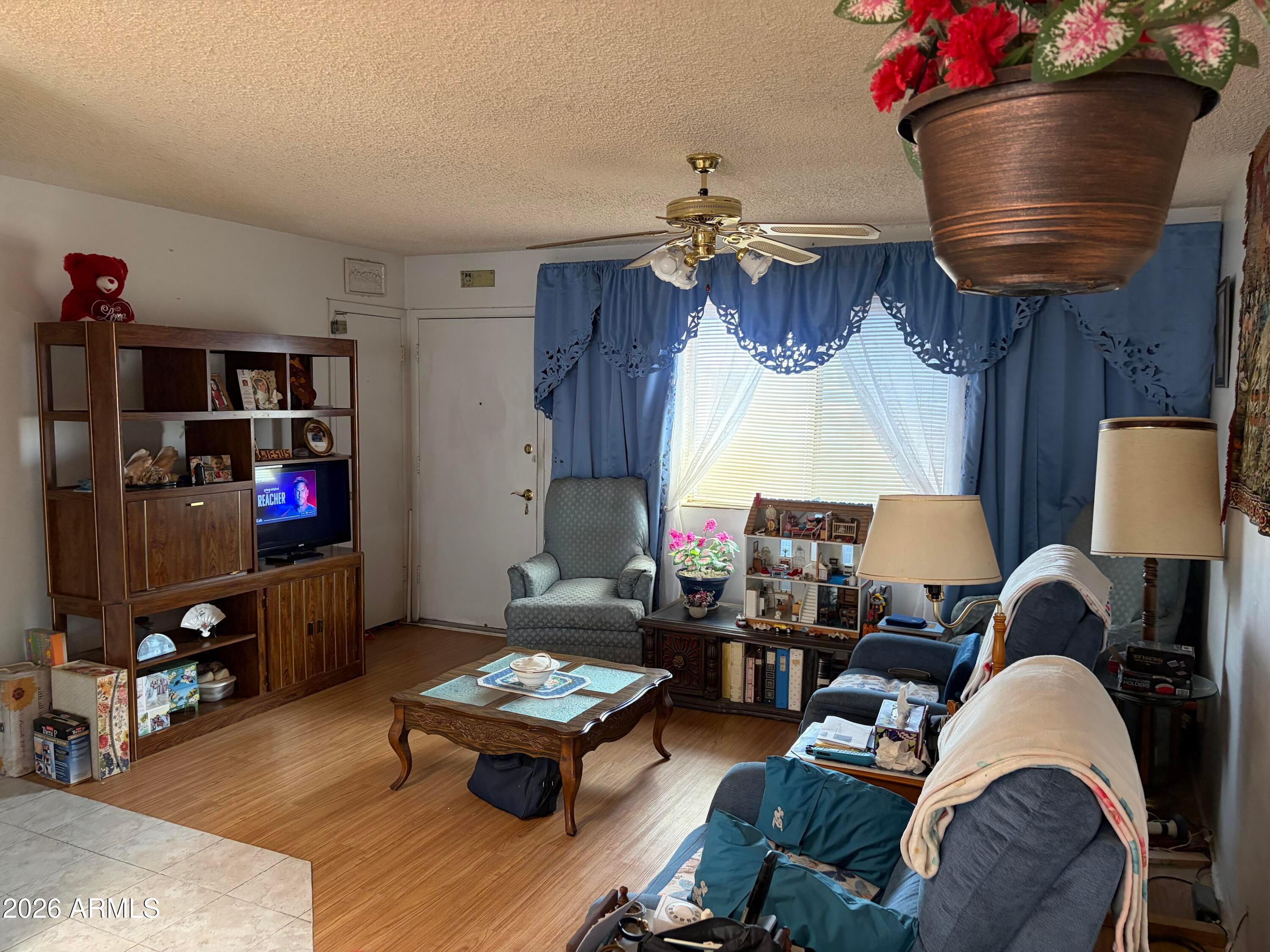 720 W WAGONER Road