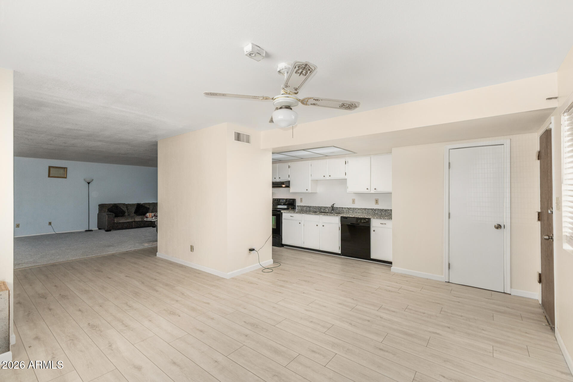 10602 W AVENIDA GLENROSA Street