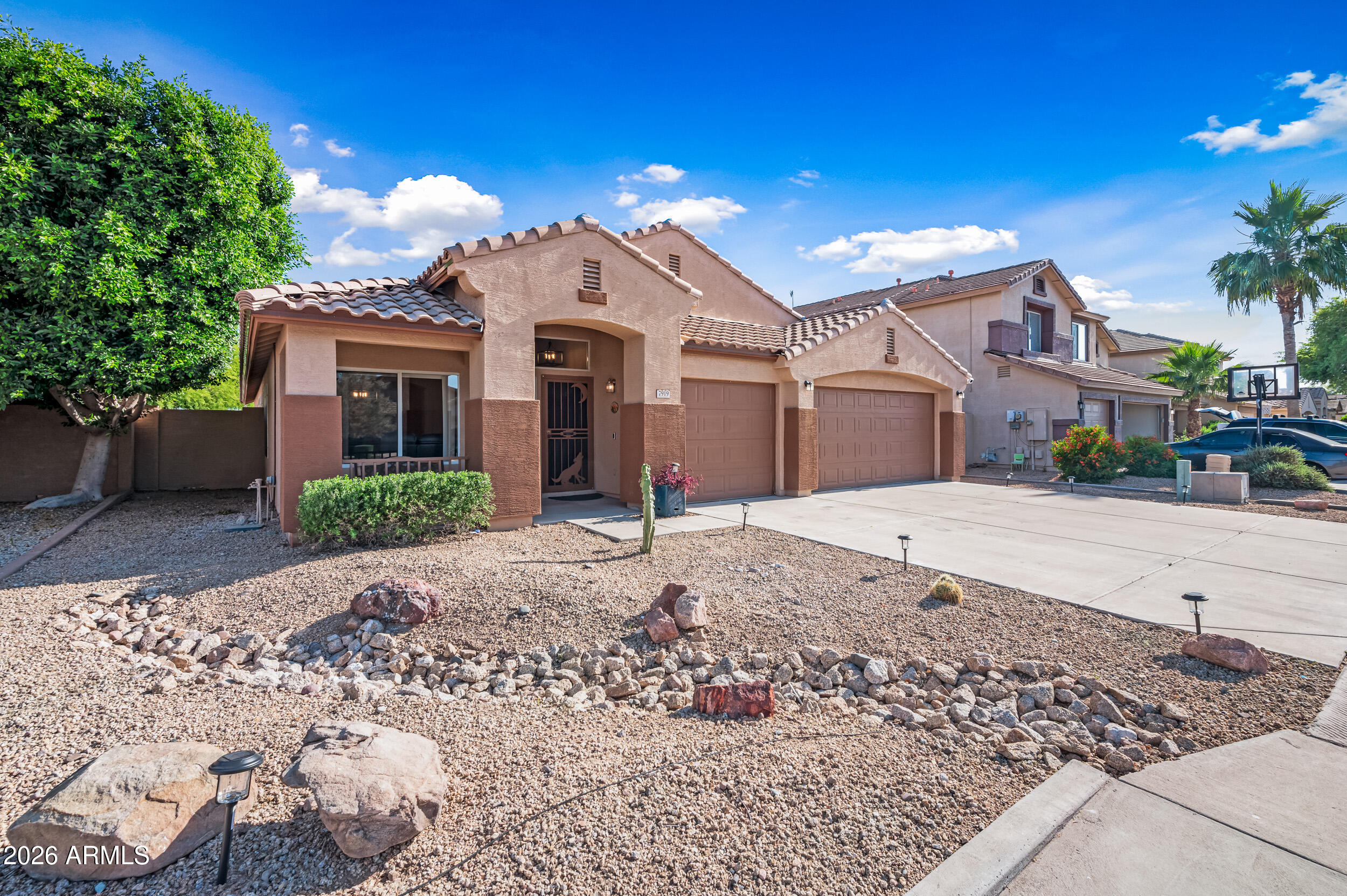 7919 W ROSE GARDEN Lane