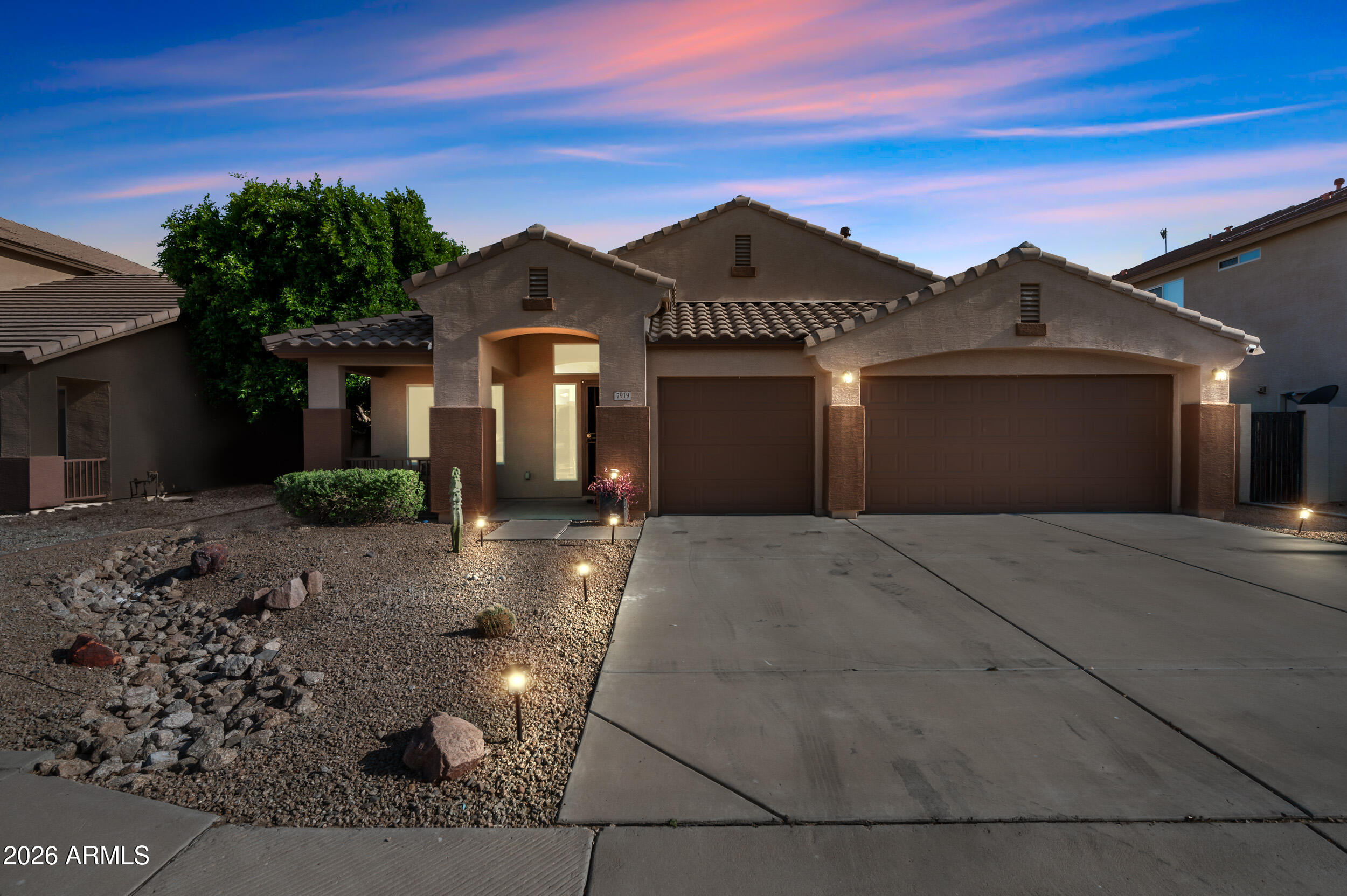 7919 W ROSE GARDEN Lane