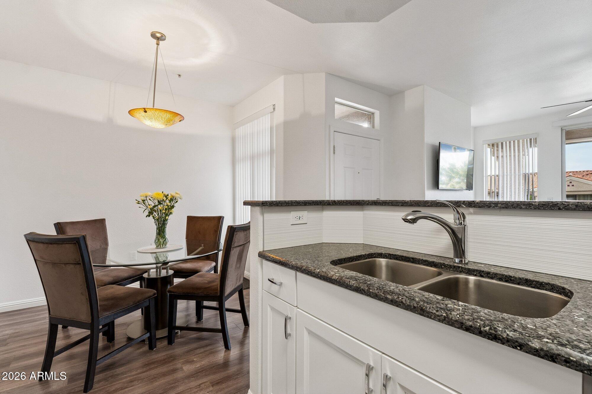 3830 E LAKEWOOD Parkway 3110