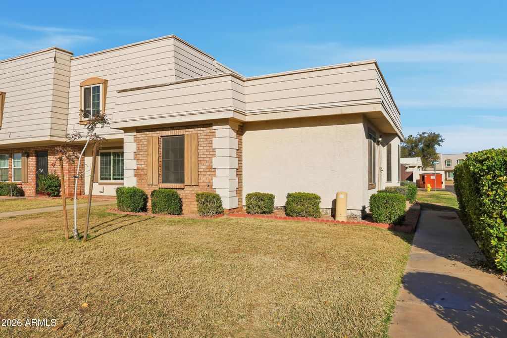 Photo of 1033 E Bendix Drive, Tempe, AZ 85283 (MLS # 6980726)