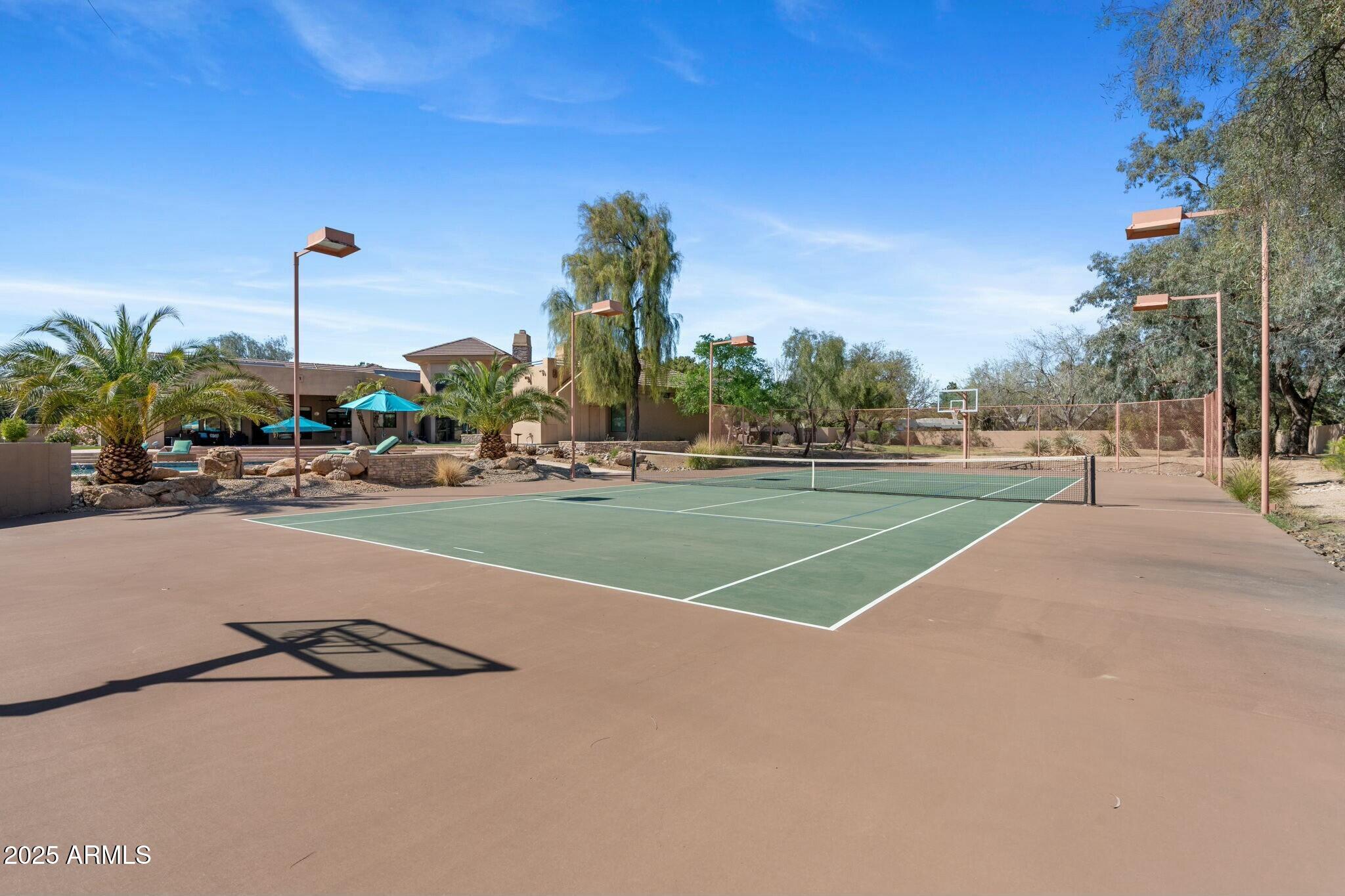 Paradise Valley, Arizona 85253, United States, 5 Bedrooms Bedrooms, ,6 BathroomsBathrooms,Residential,Active,97087