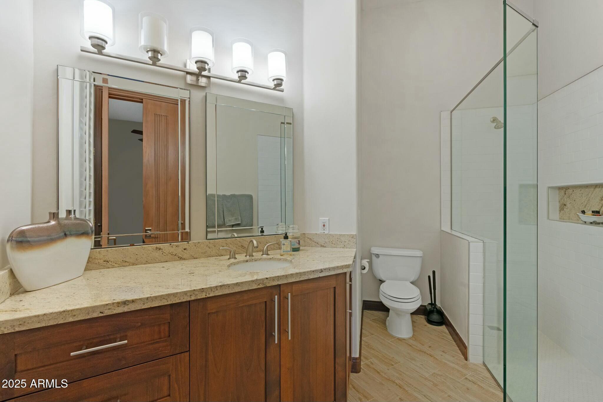 Paradise Valley, Arizona 85253, United States, 5 Bedrooms Bedrooms, ,6 BathroomsBathrooms,Residential,Active,97087