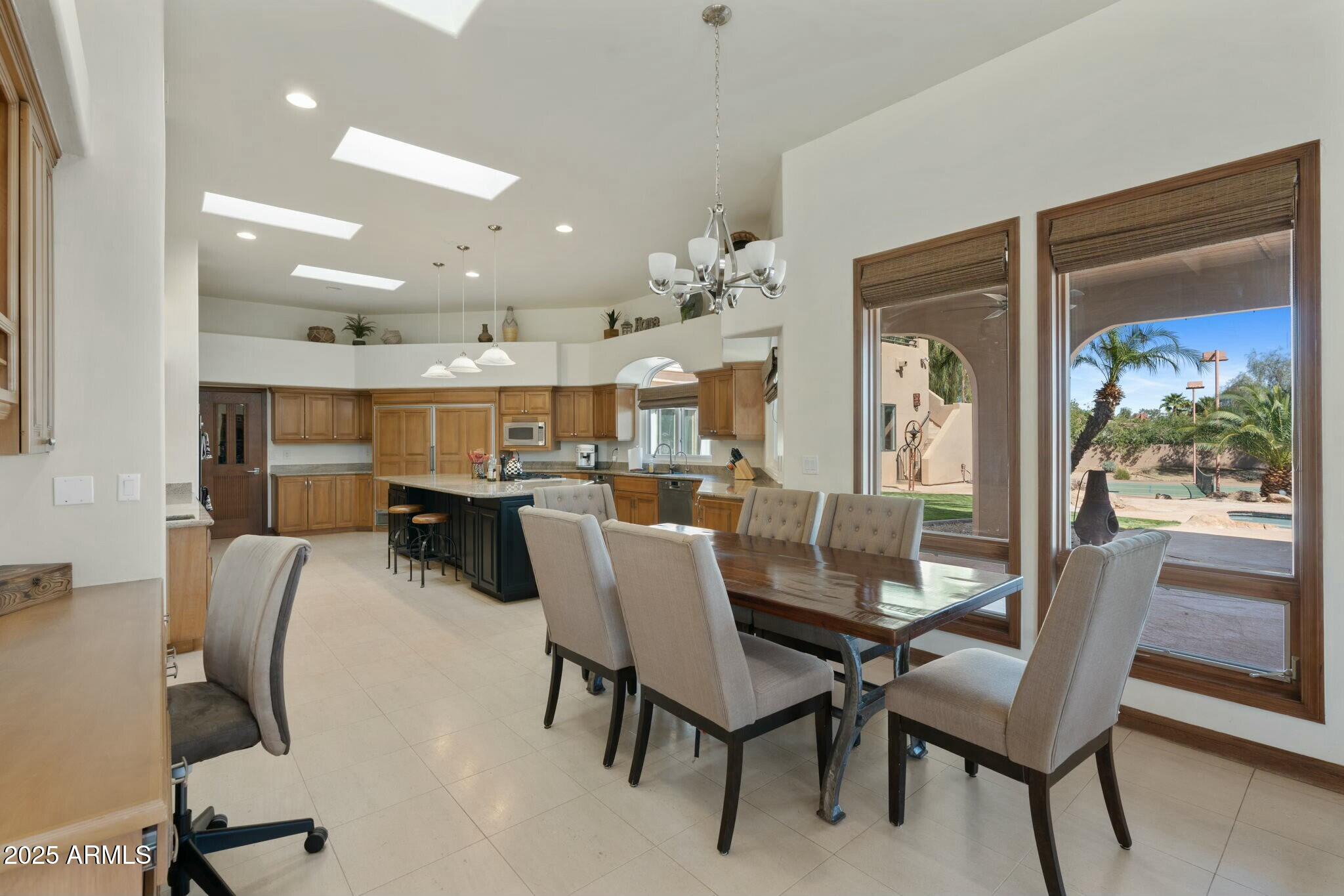 Paradise Valley, Arizona 85253, United States, 5 Bedrooms Bedrooms, ,6 BathroomsBathrooms,Residential,Active,97087