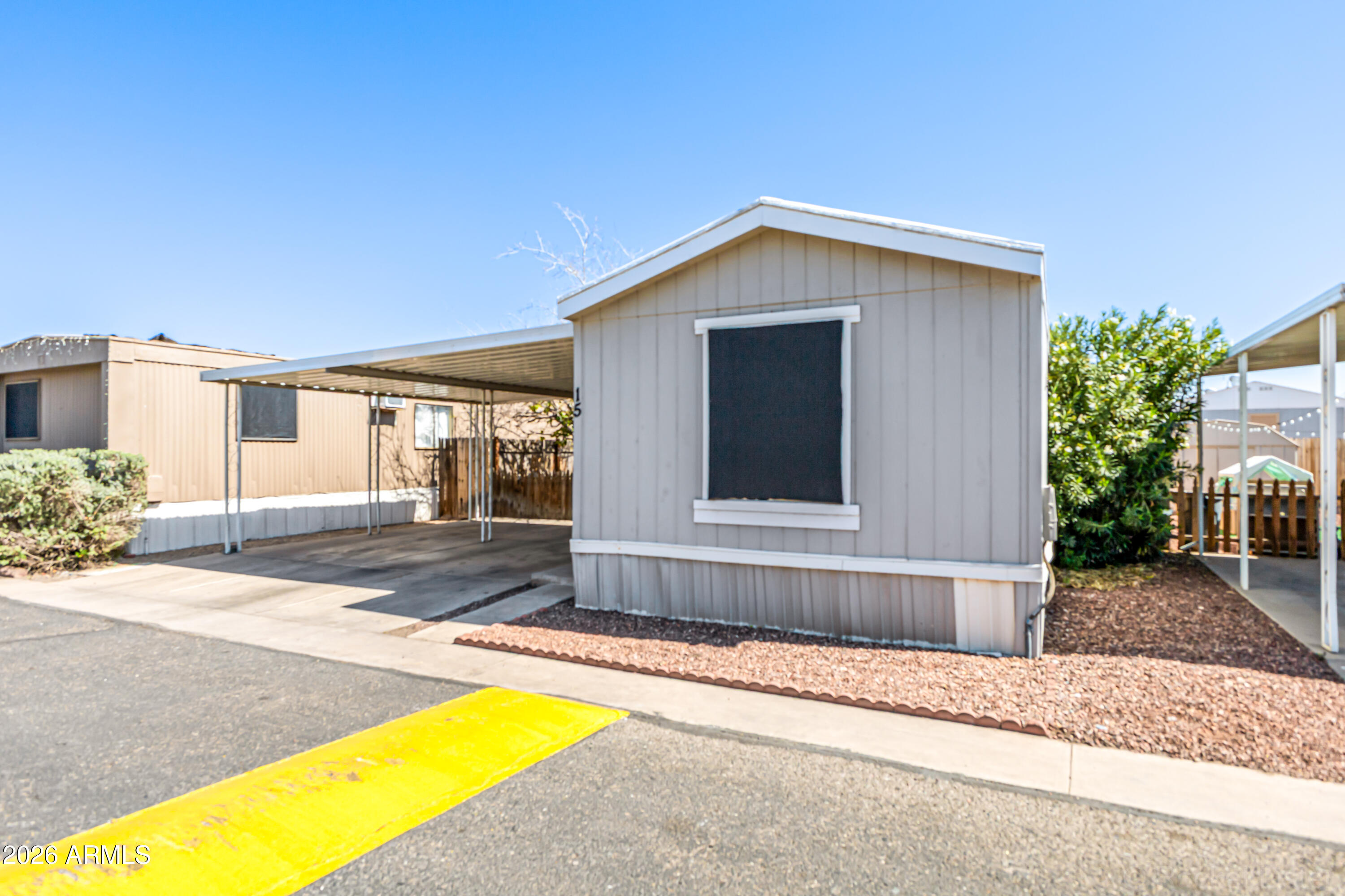 8427 W GLENDALE Avenue 15