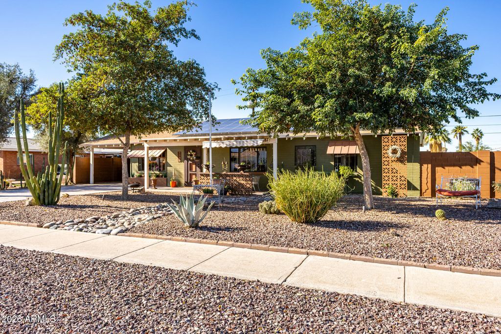Photo of 1103 N Olive Avenue, Casa Grande, AZ 85122 (MLS # 6966739)