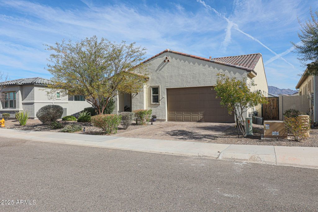 Photo of 16247 S 180th Drive, Goodyear, AZ 85338 (MLS # 6933399)