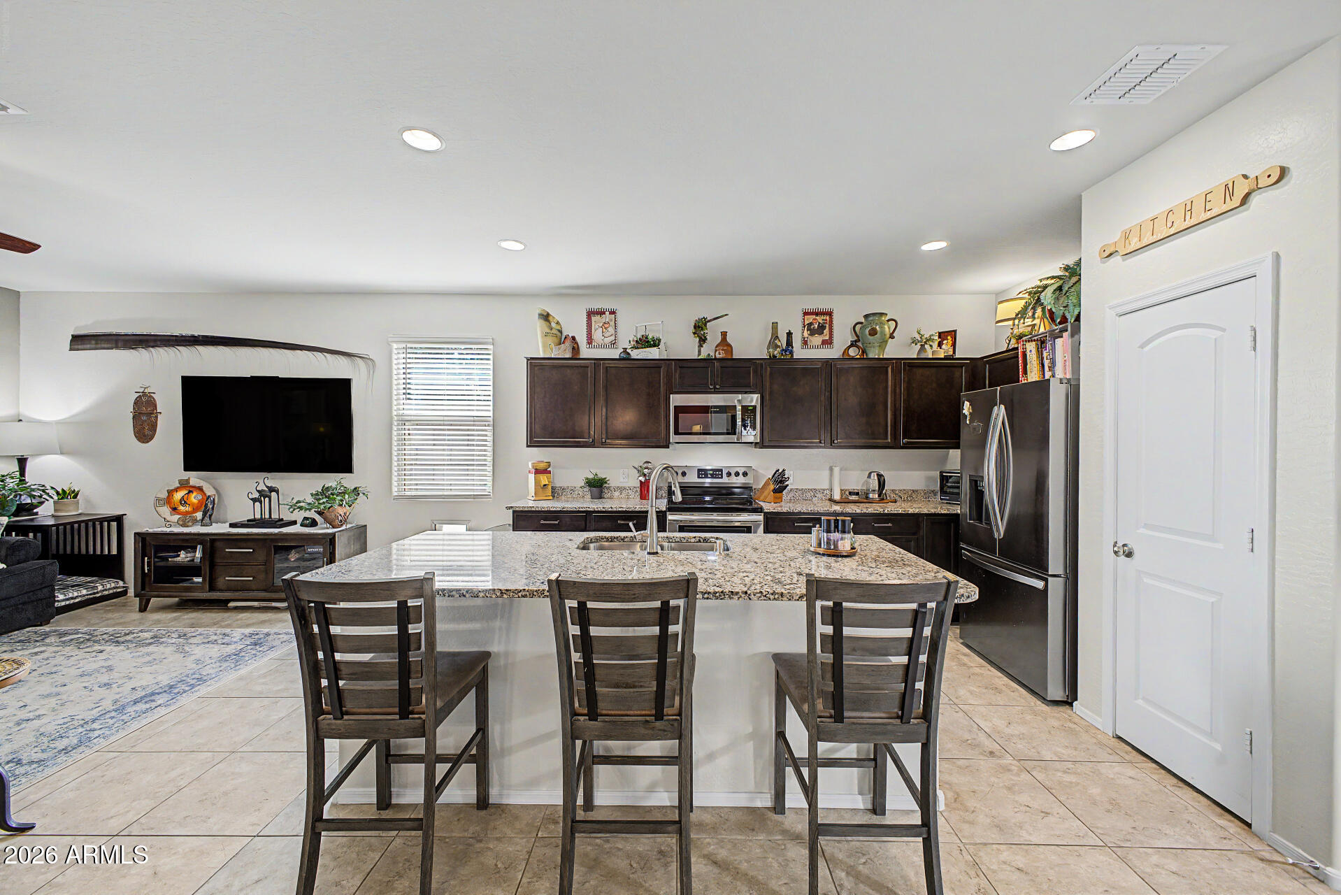 36891 W MADDALONI Avenue