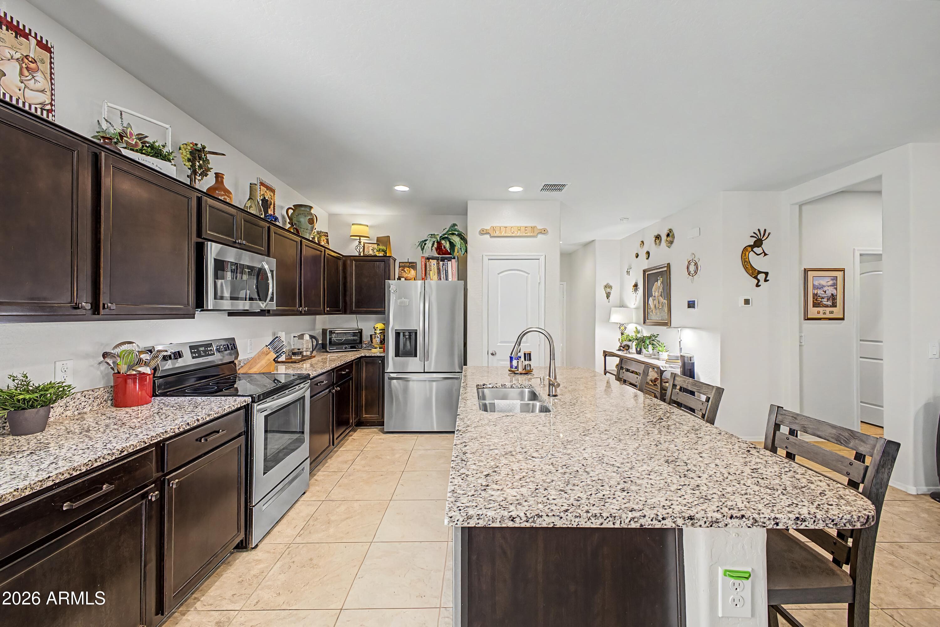 36891 W MADDALONI Avenue