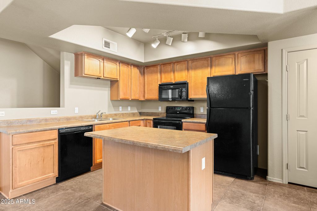 Photo of 280 S Evergreen Road #1374, Tempe, AZ 85288 (MLS # 6922563)