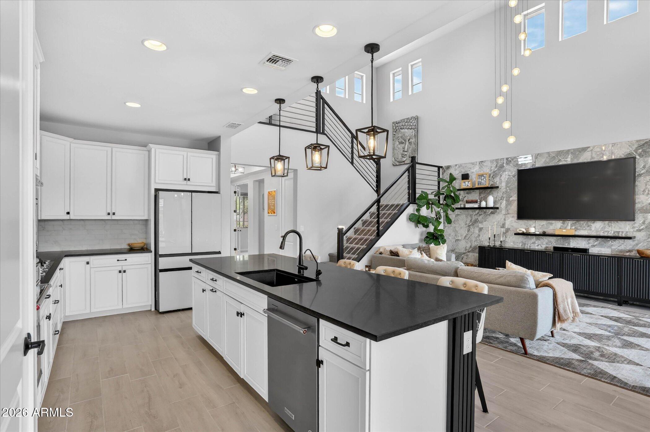 DESERT RIDGE SUPER BLOCK 1 SOUTHWEST PHASE 1 - Residential