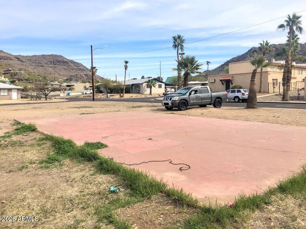 Photo of 10414 N 11th Avenue #-, Phoenix, AZ 85021 (MLS # 6975312)