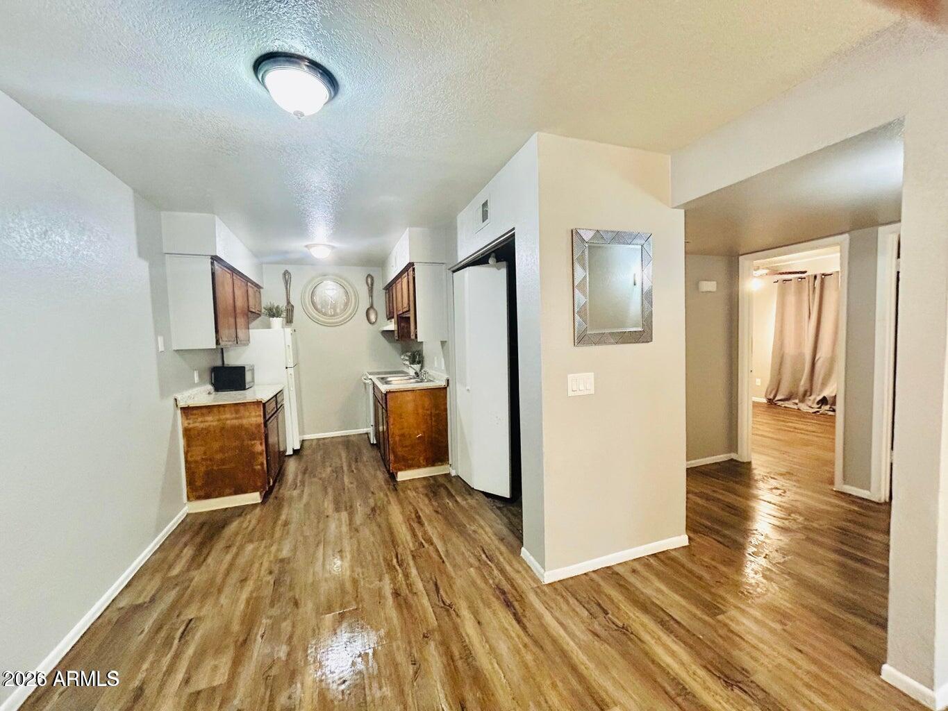 240 S Doran -- Apt 4