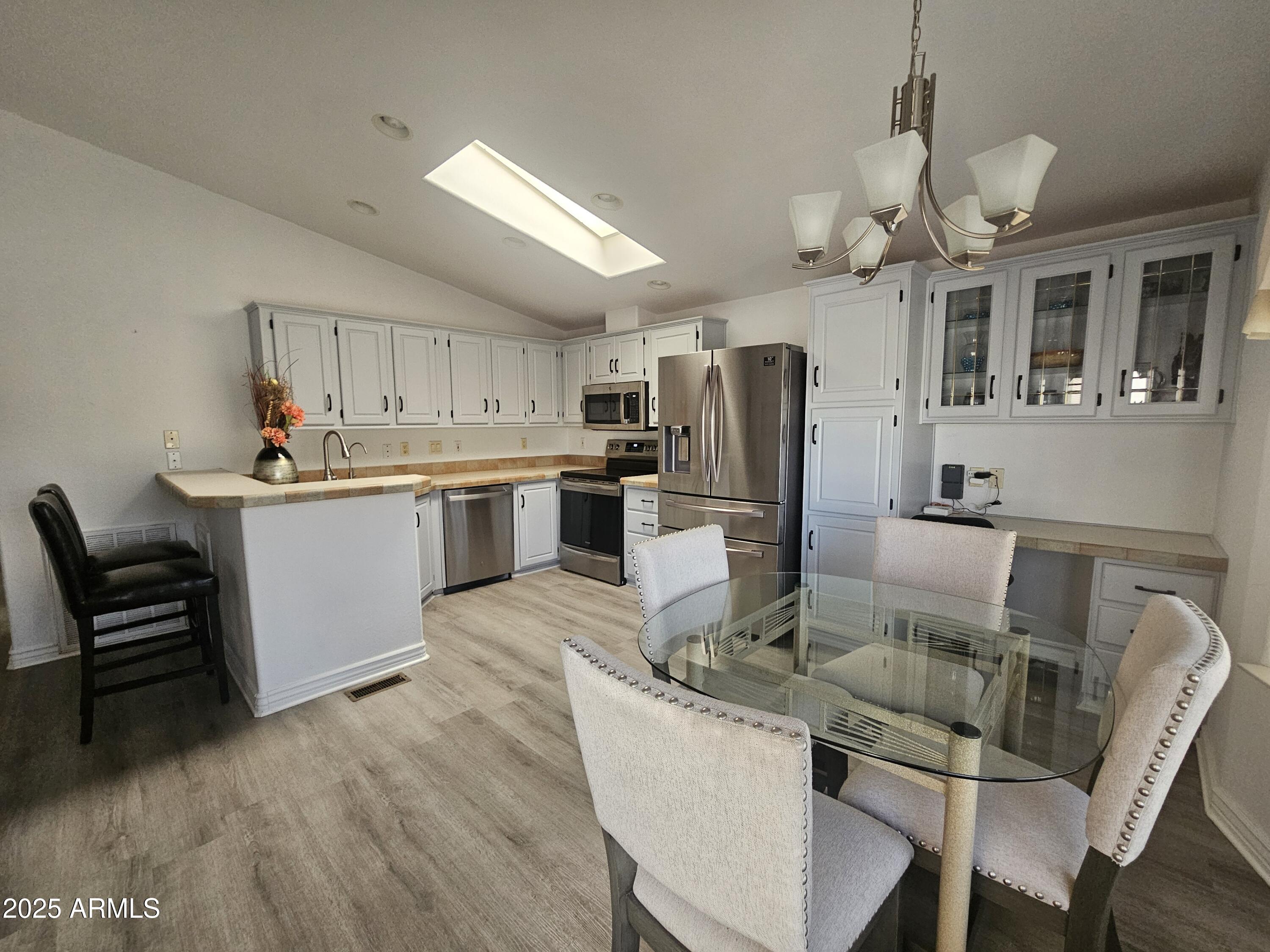 650 N Hawes Road 4634