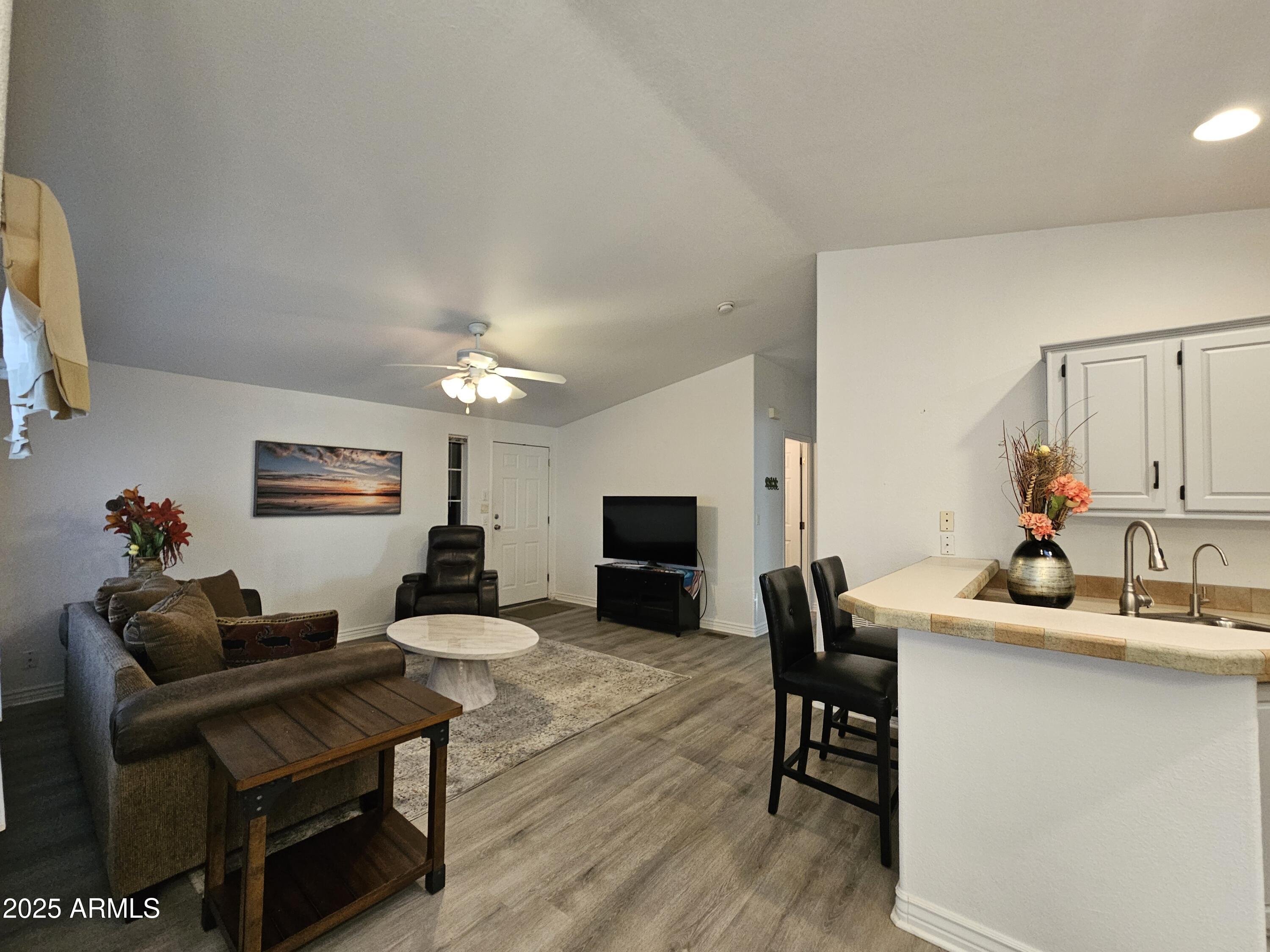 650 N Hawes Road 4634