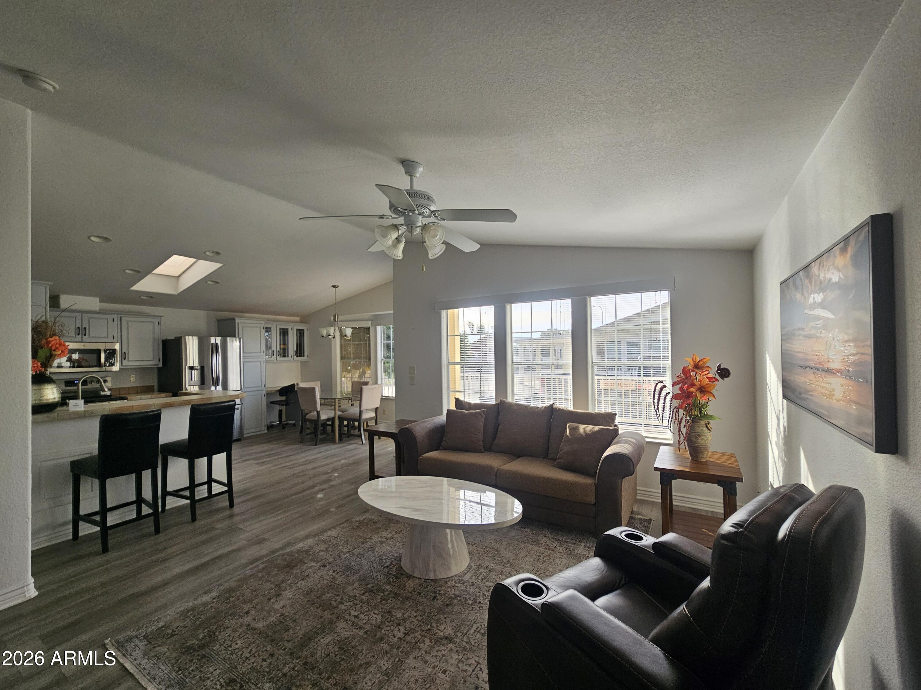 650 N Hawes Road 4634