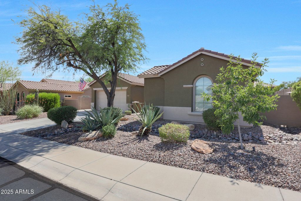Photo of 40614 N Laurel Valley Way, Anthem, AZ 85086 (MLS # 6907367)