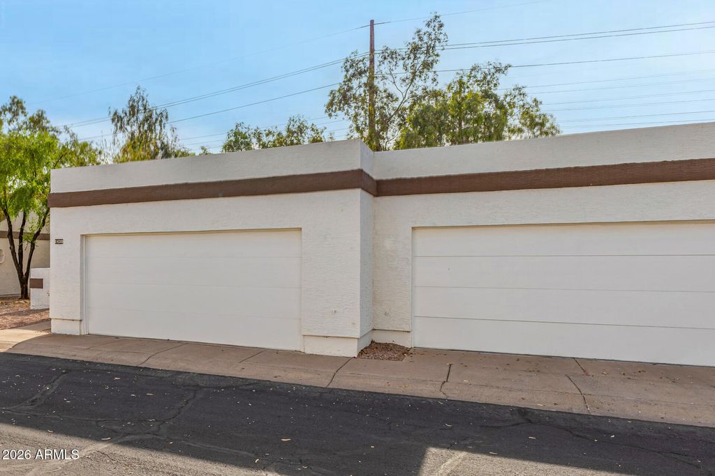 Photo of 1430 N Dorsey Lane, Tempe, AZ 85288 (MLS # 7007429)