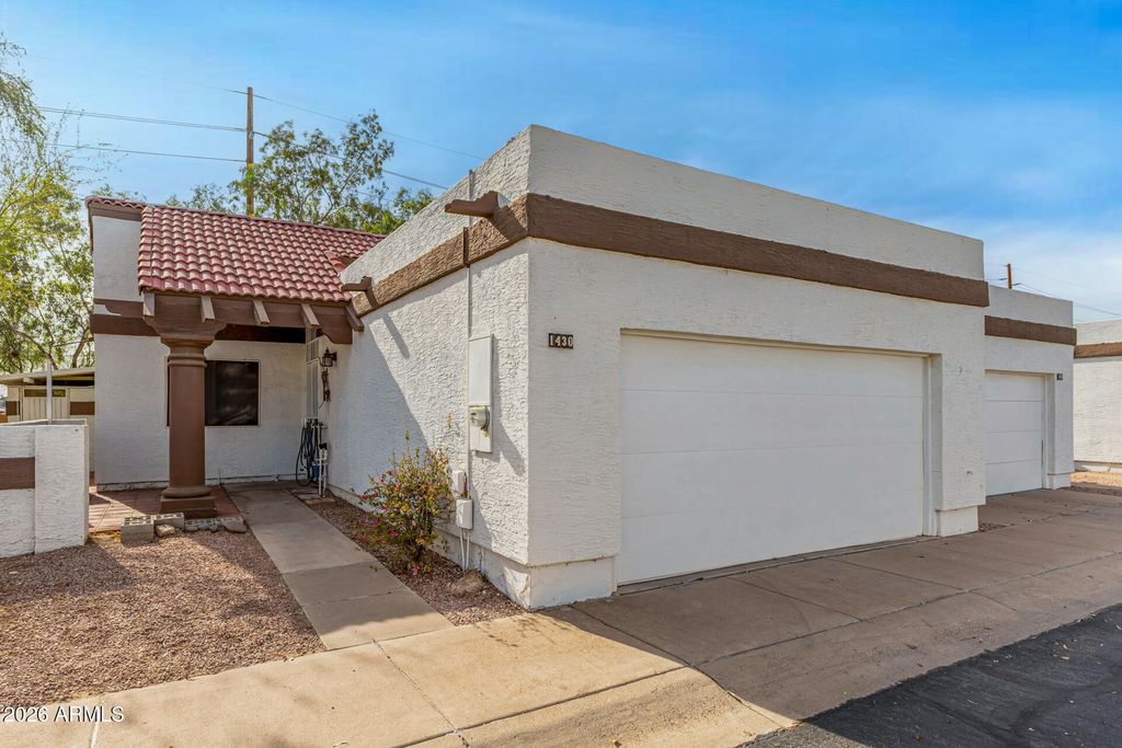 Photo of 1430 N Dorsey Lane, Tempe, AZ 85288 (MLS # 7007429)