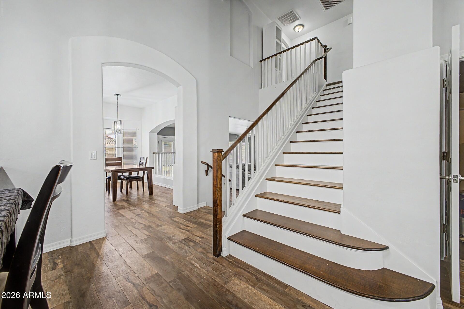 Properties 4 42165 W RAMONA Street