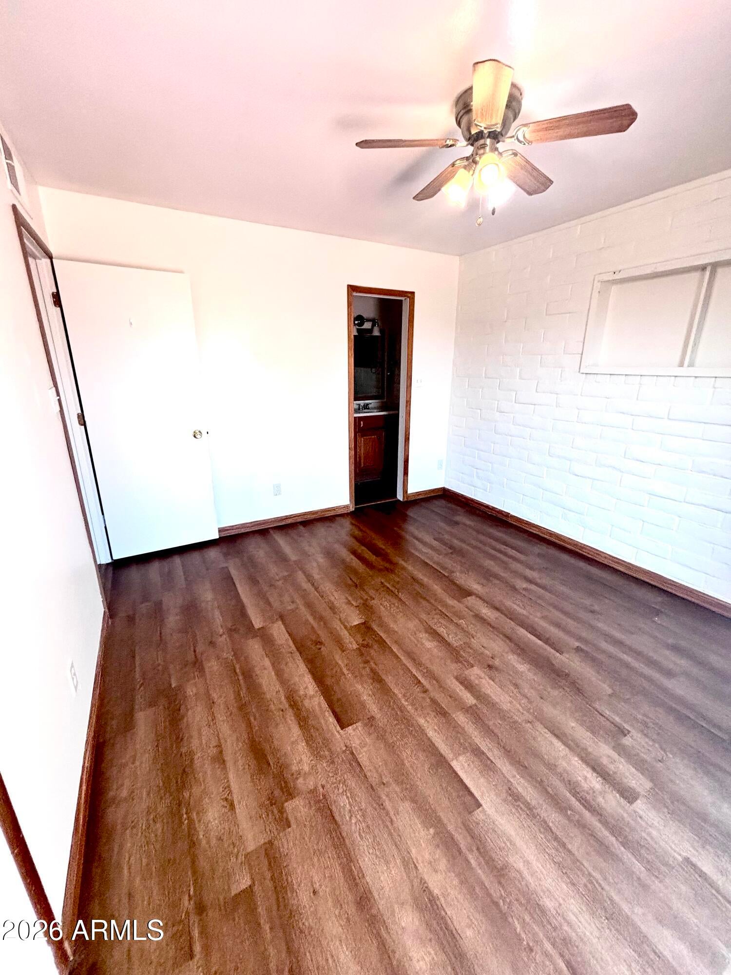 350 W 5TH Street