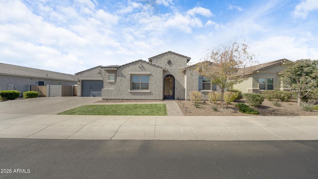 Photo of 4634 N 180th Drive, Goodyear, AZ 85395 (MLS # 6995104)