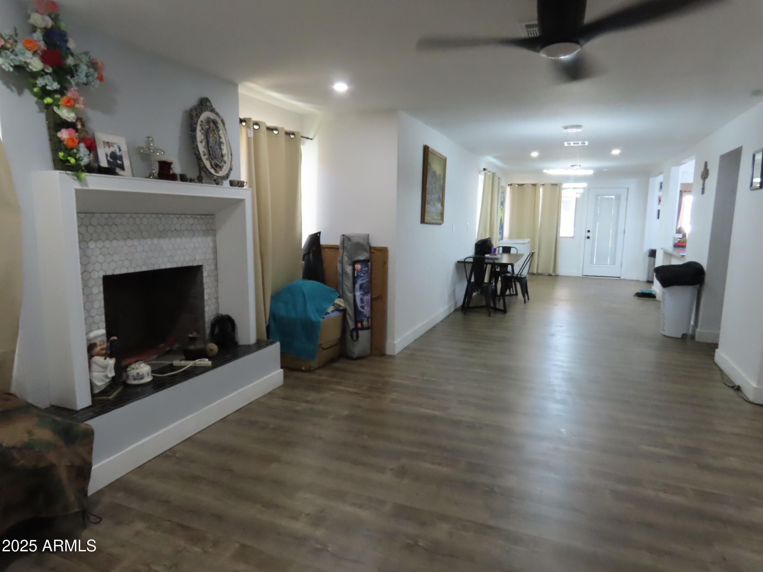 454 W Ray Street