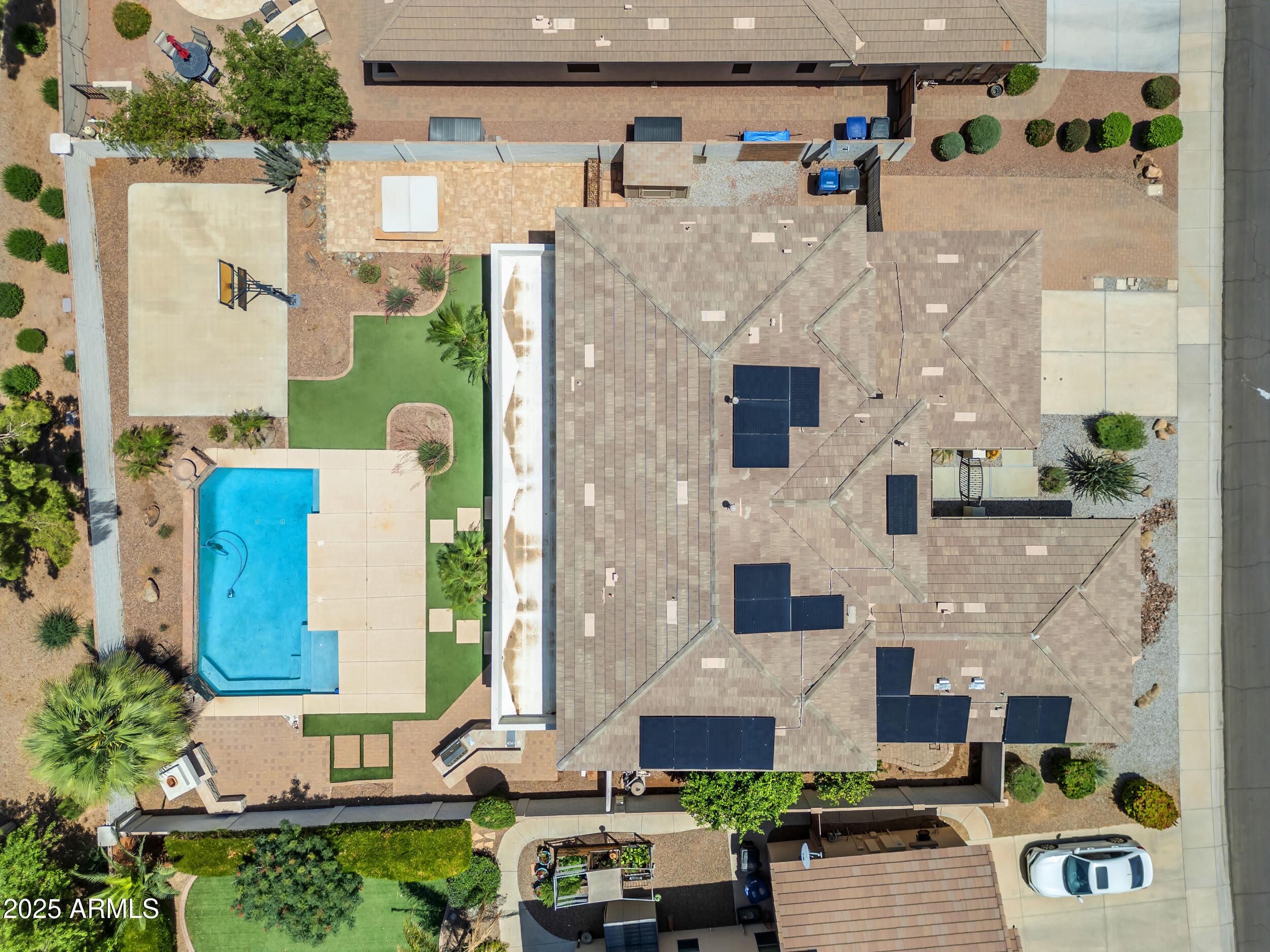 3806 E TAURUS Place