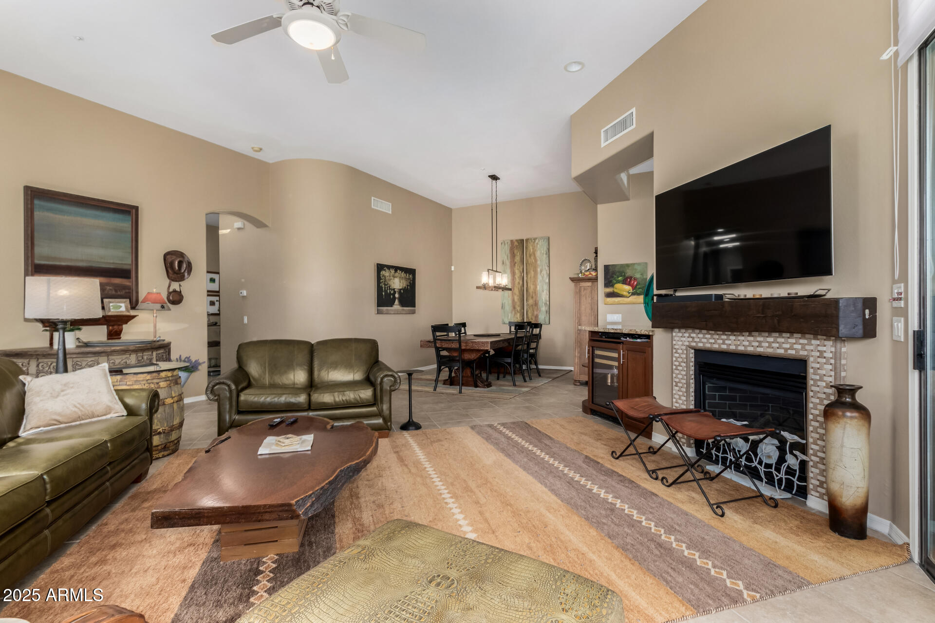 9270 E THOMPSON PEAK Parkway 313