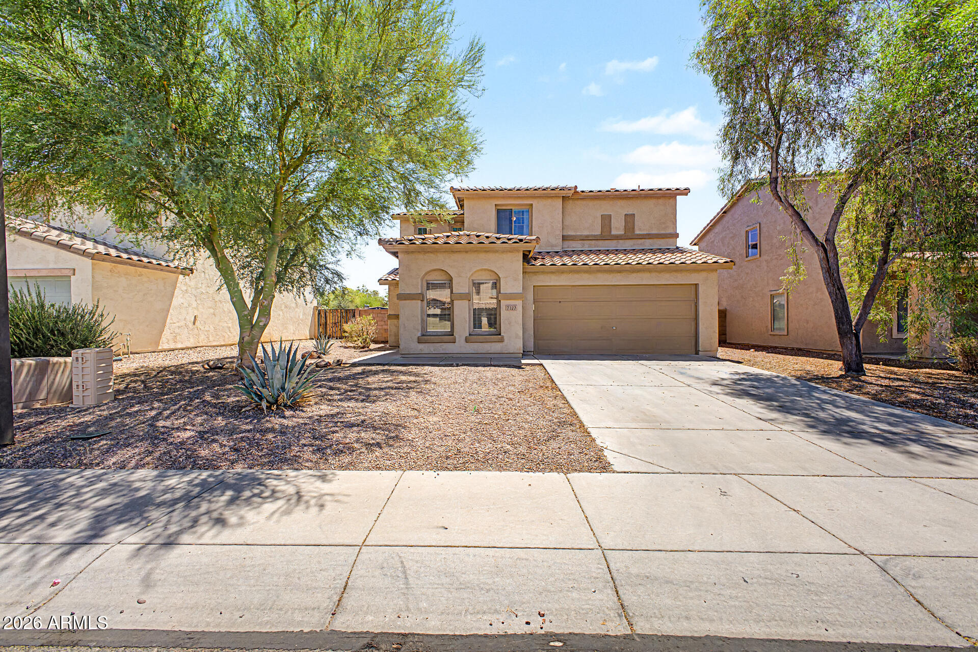 7227 S SUNRISE Way