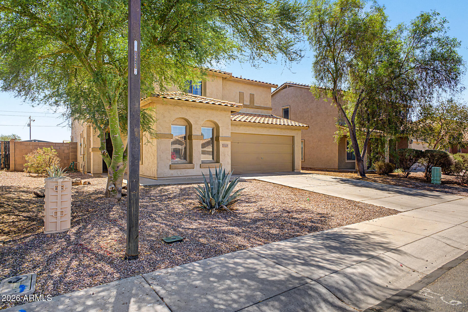 7227 S SUNRISE Way