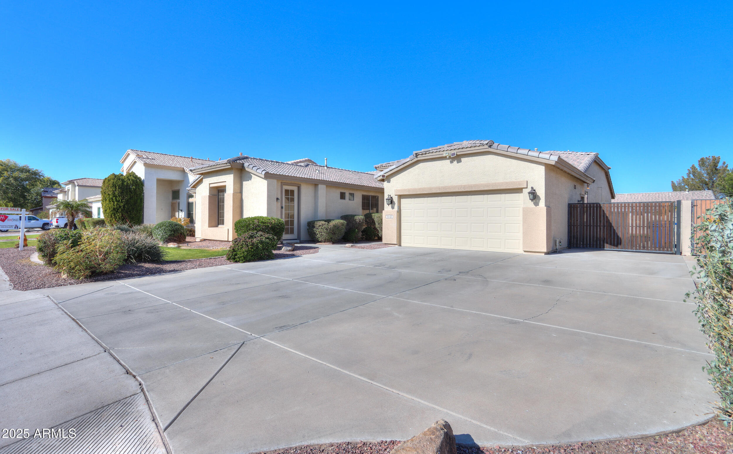 2142 W ENFIELD Way