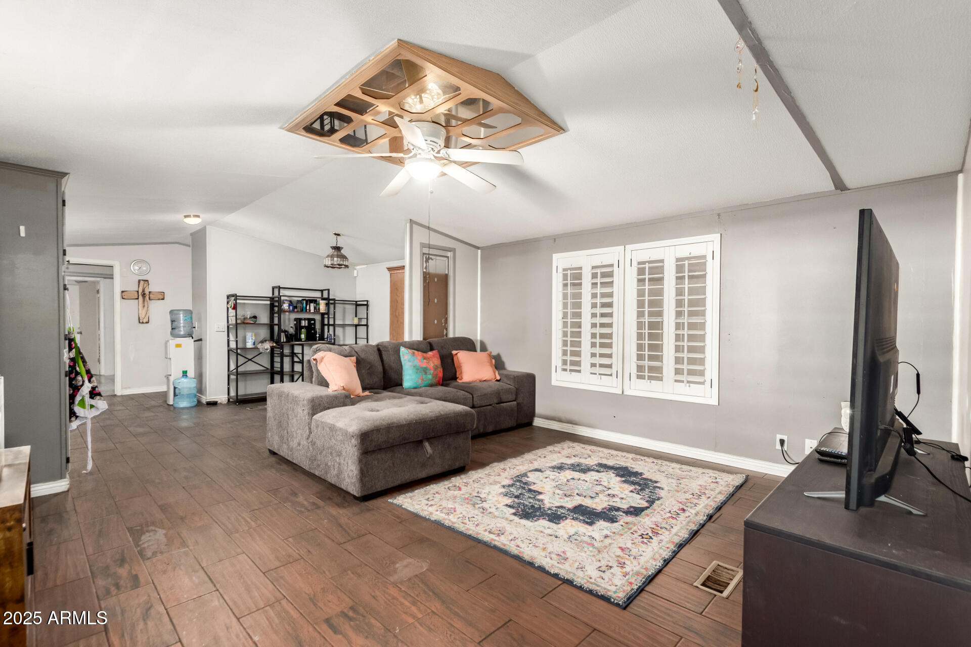 5601 W MISSOURI Avenue 254