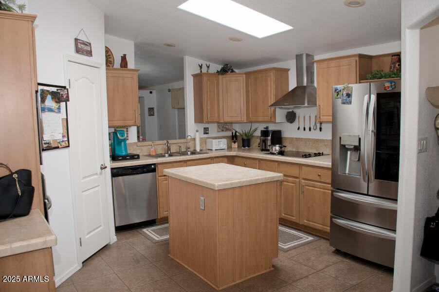 7373 E US Highway 60 -- 37