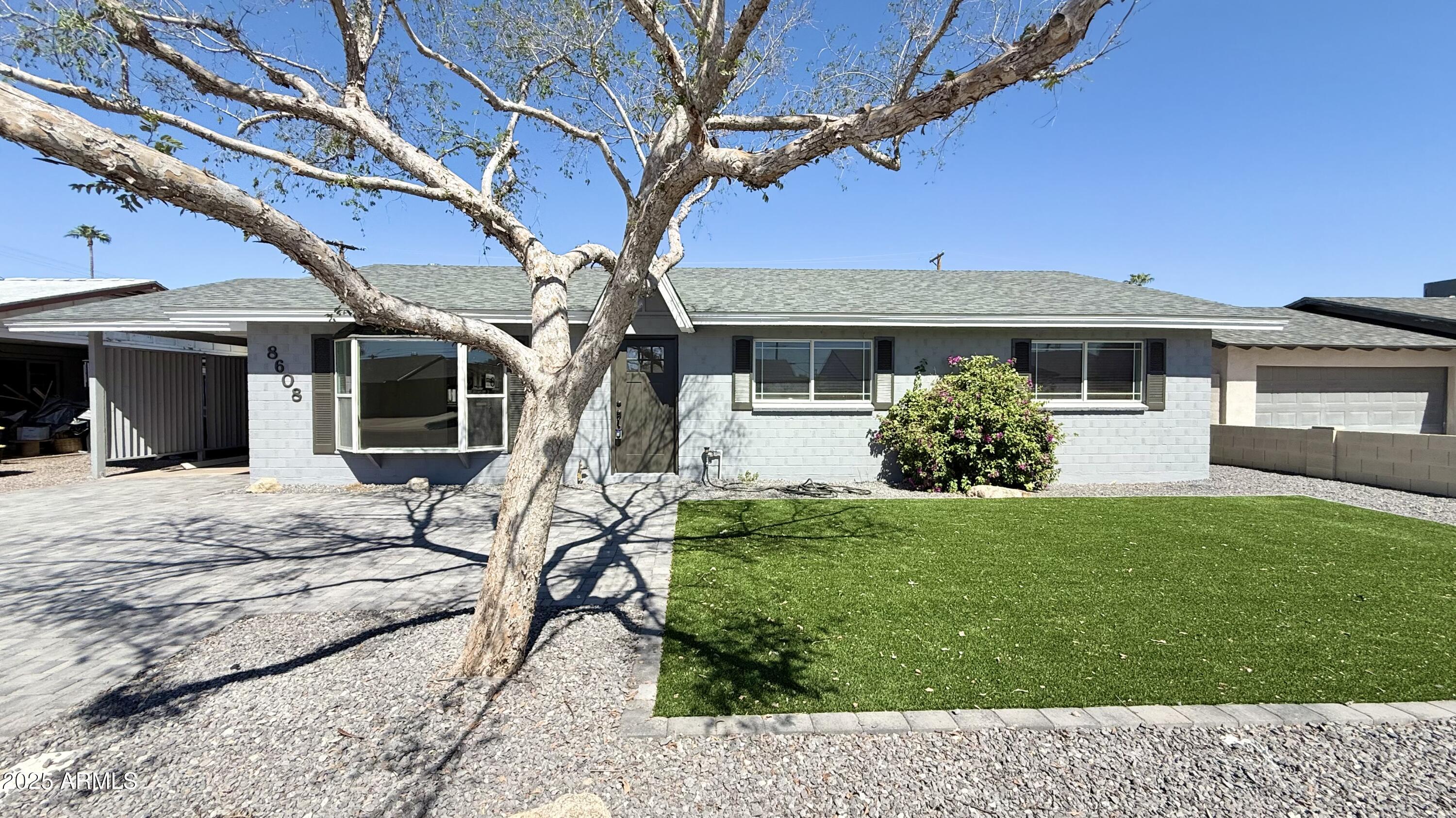 8608 E Vernon Avenue