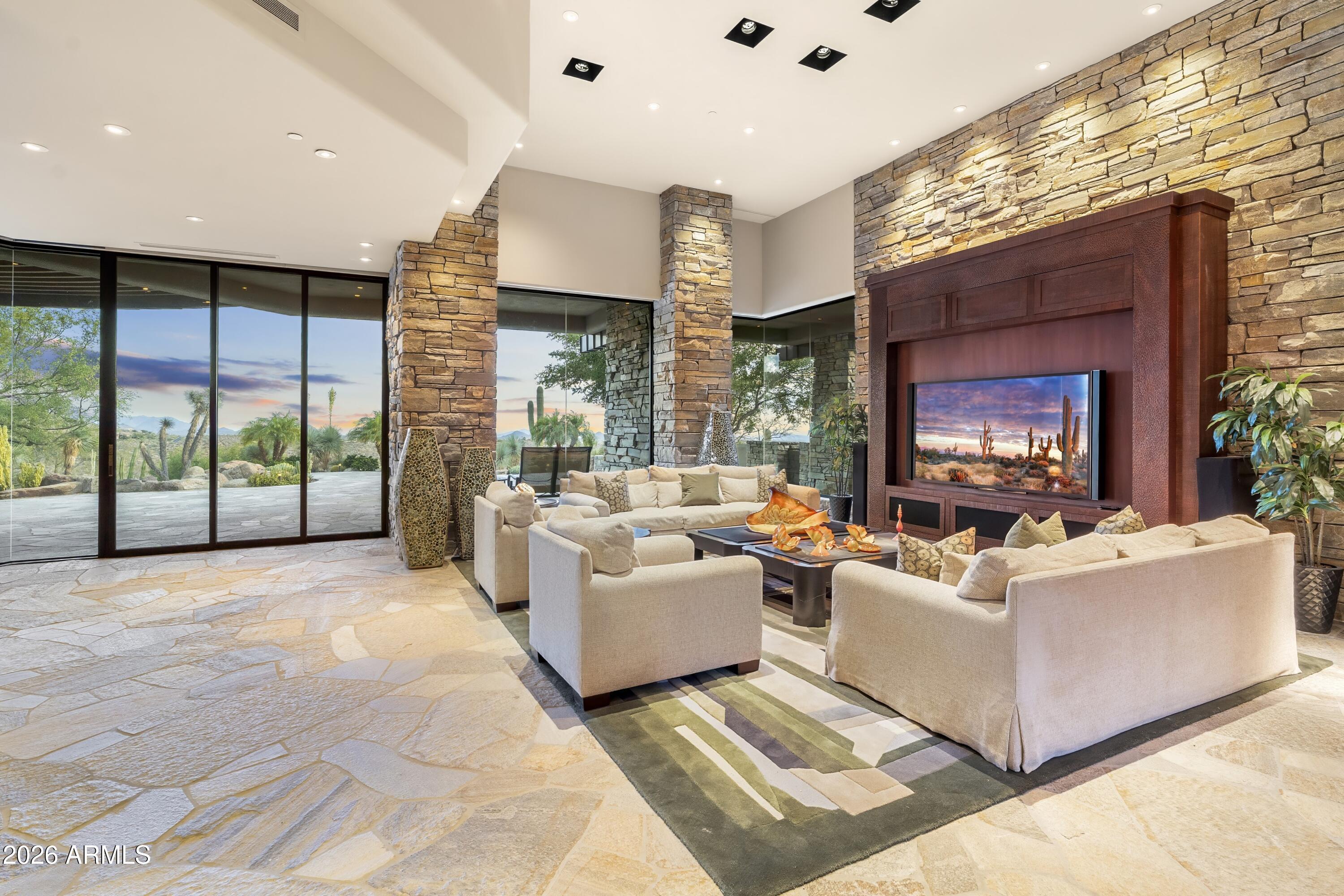 CAREFREE RANCH HOMESTEADS - Residential