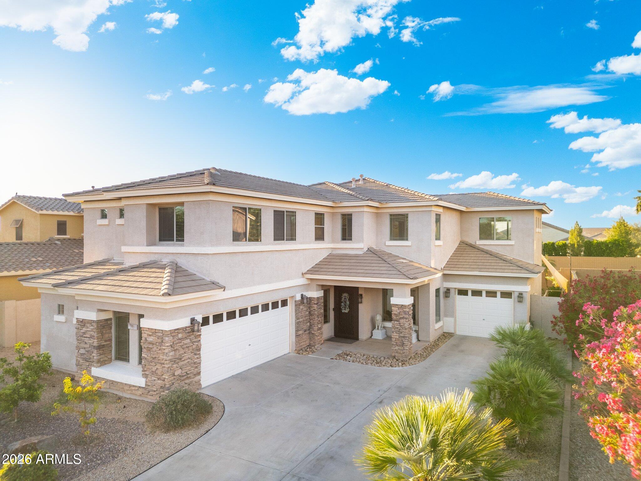 4960 E COLONIAL Drive