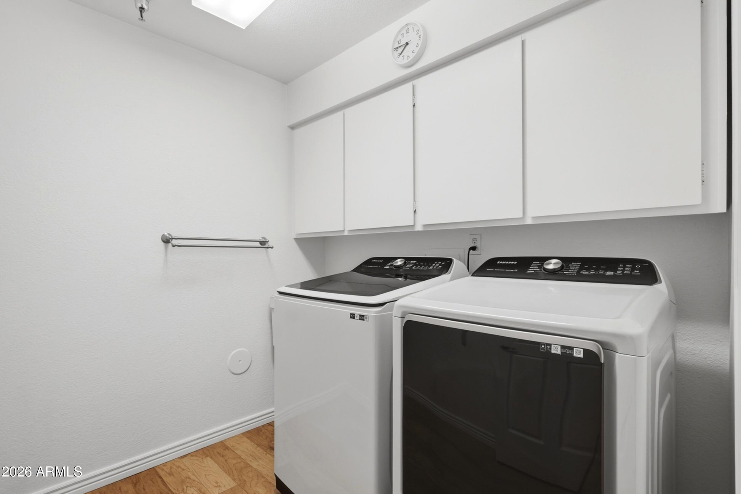 SUNLAND TOWERS 5 - Residential