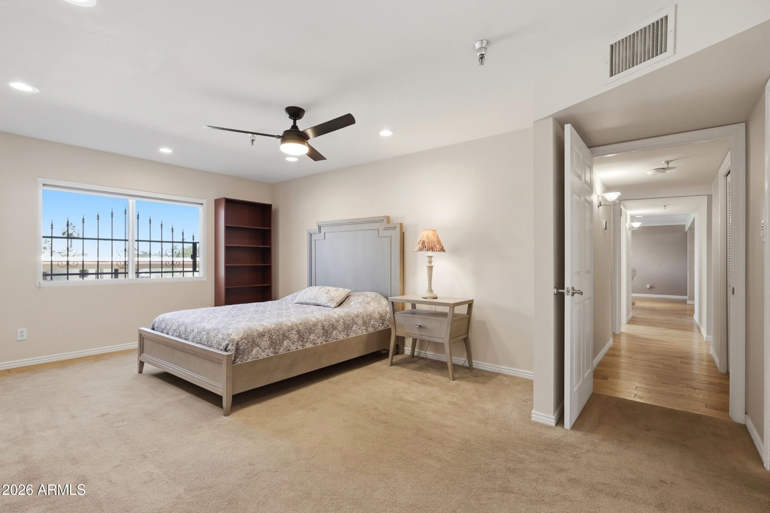SUNLAND TOWERS 5 - Residential